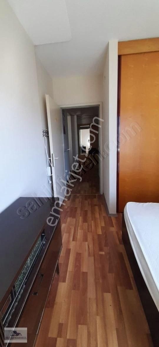 İstanbul Küçükçekmece Site İçerisinde Satılık Daire Atakent Mah.3.etap 47 M2 Net Kullanımlı Eşyalı 1+1 Satılık Daire