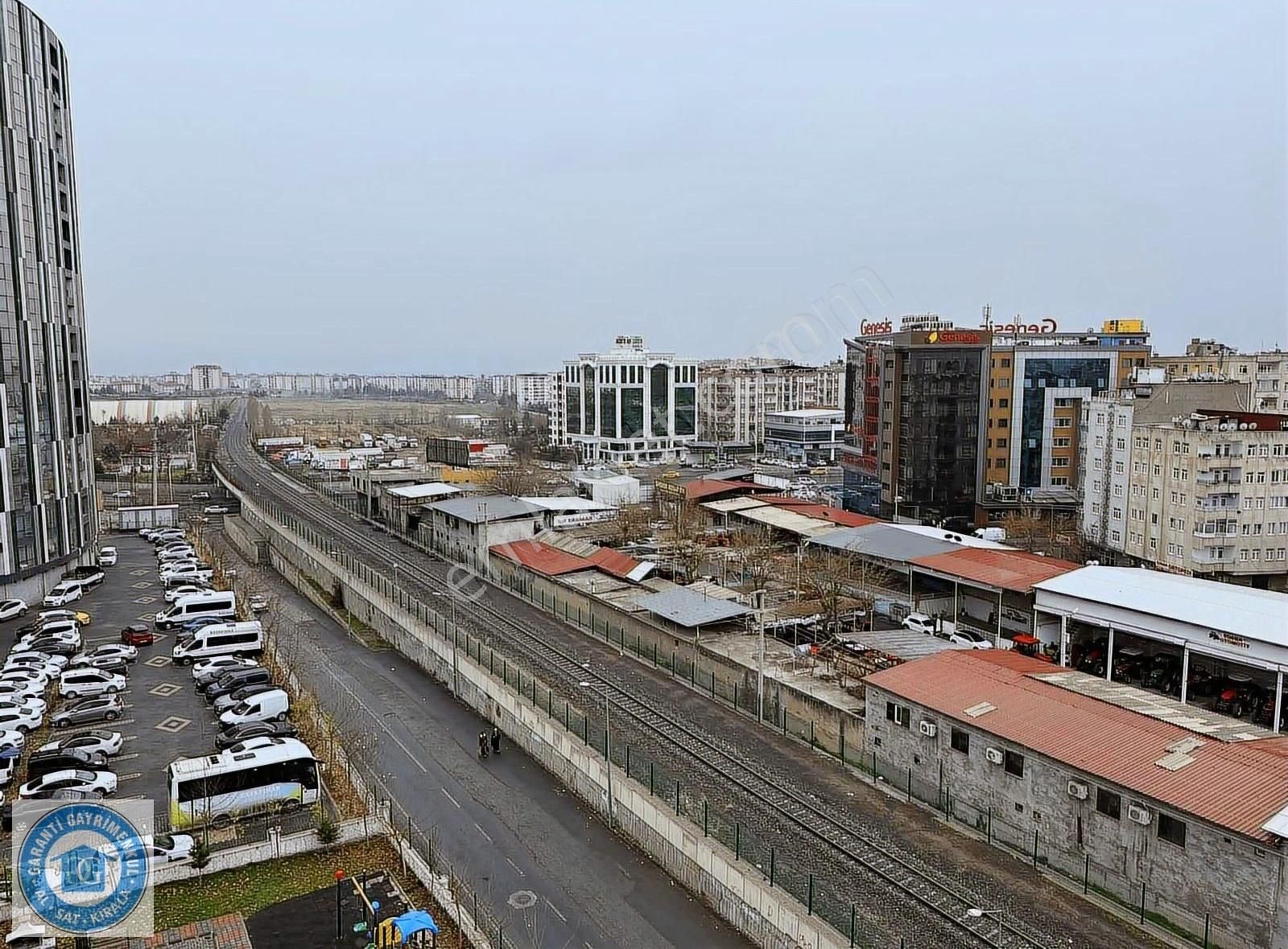 Diyarbakır Yenişehir Site İçerisinde Satılık Daire Bubya Yapıda Satılık 3+1 Daire