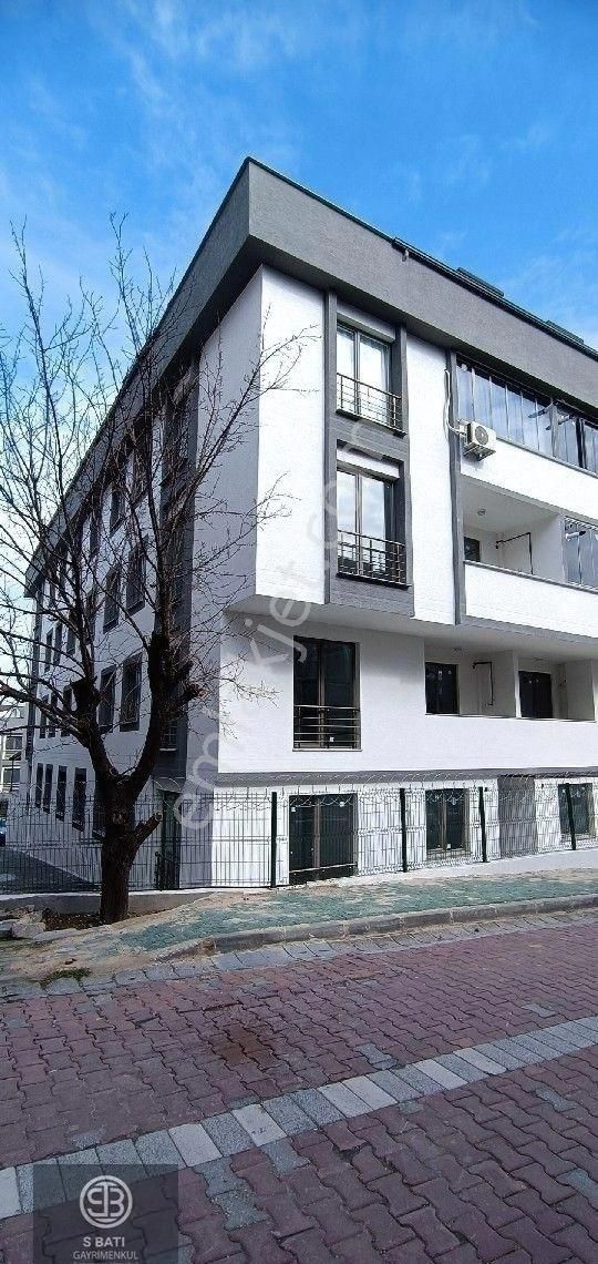 Avcılar Firuzköy Satılık Daire S Batı Gayrimenkul'den Satılık Site İçi 3+2 Dubleks Sıfır Daire