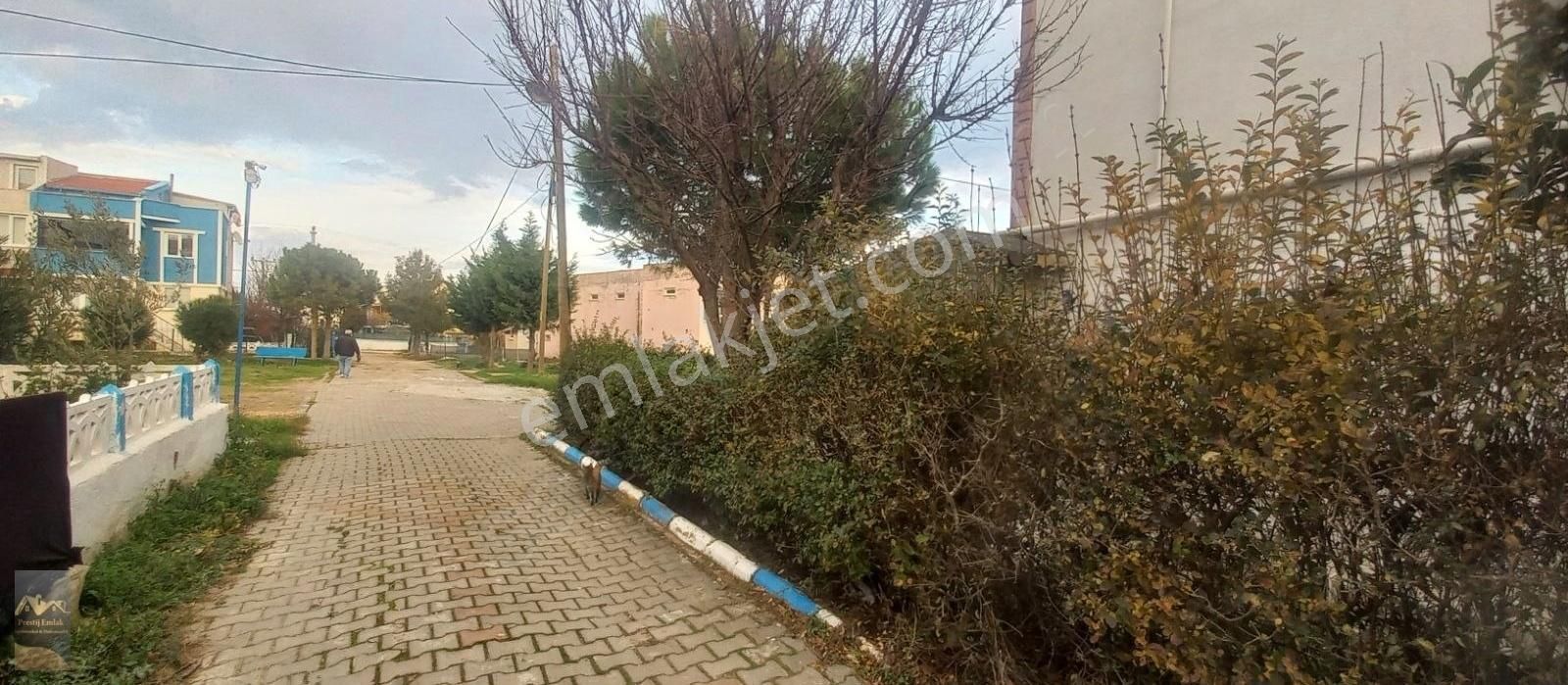 Şarköy Kızılcaterzi Satılık Yazlık Şarköy Prestij Emlaktan Satılık Dubleks Yazlık.