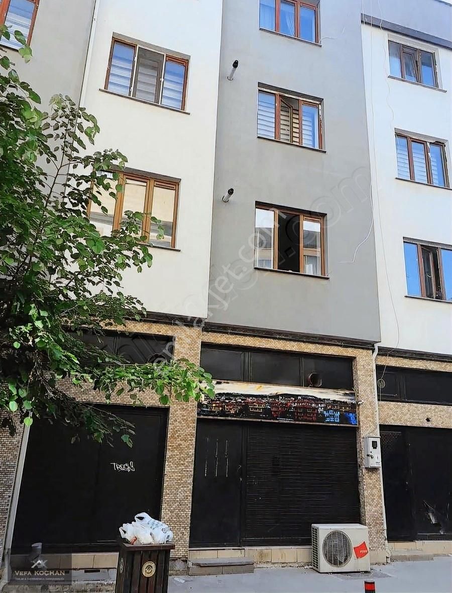 Odunpazarı İstiklal Satılık Daire V.koçhan'dan Adalarda Müthiş Konumda Satılık Ara Kat 1+1 Daire