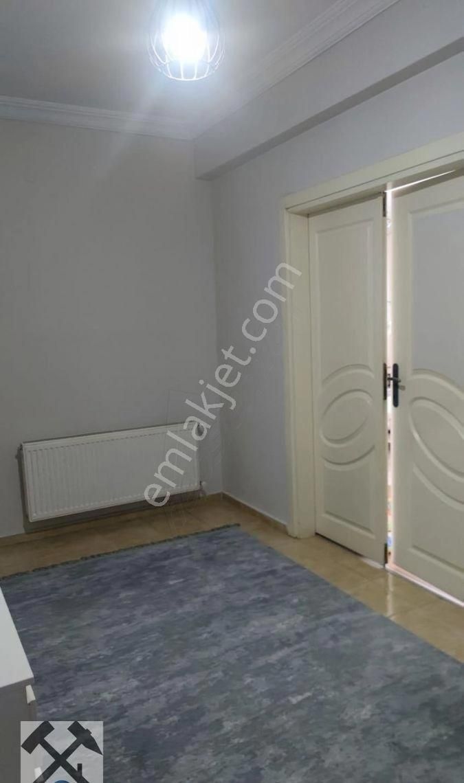 Zonguldak Terminal Üst Kısmında Satılık 3+1 Daire - Görsel 3