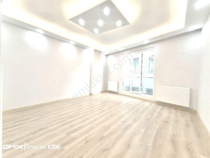 Sancaktepe Sarıgazi Satılık Daire Sarıgazi Mh De2+1 ,90m2 Arakatiskanlı Daire