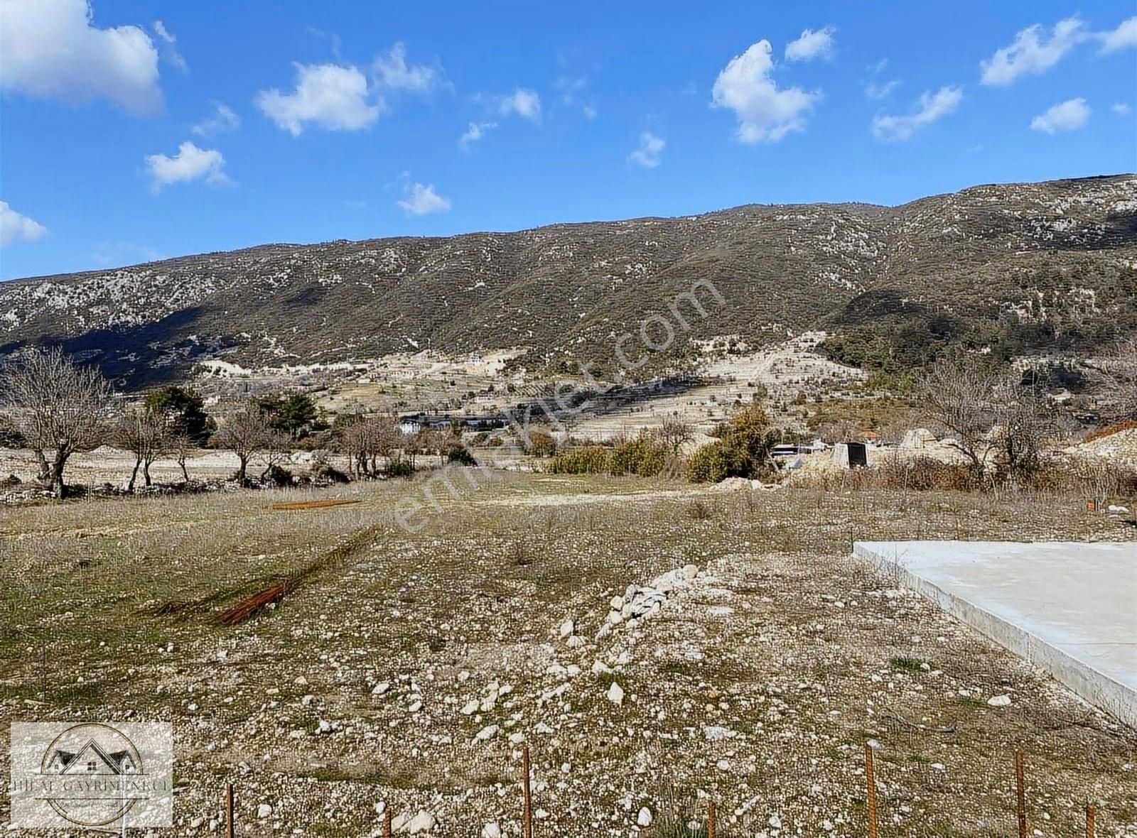 Kaş Hacıoğlan Satılık Tarla Hilal Gayrimenkul'den 2 Tane Su Basmanı Dökük Arsa