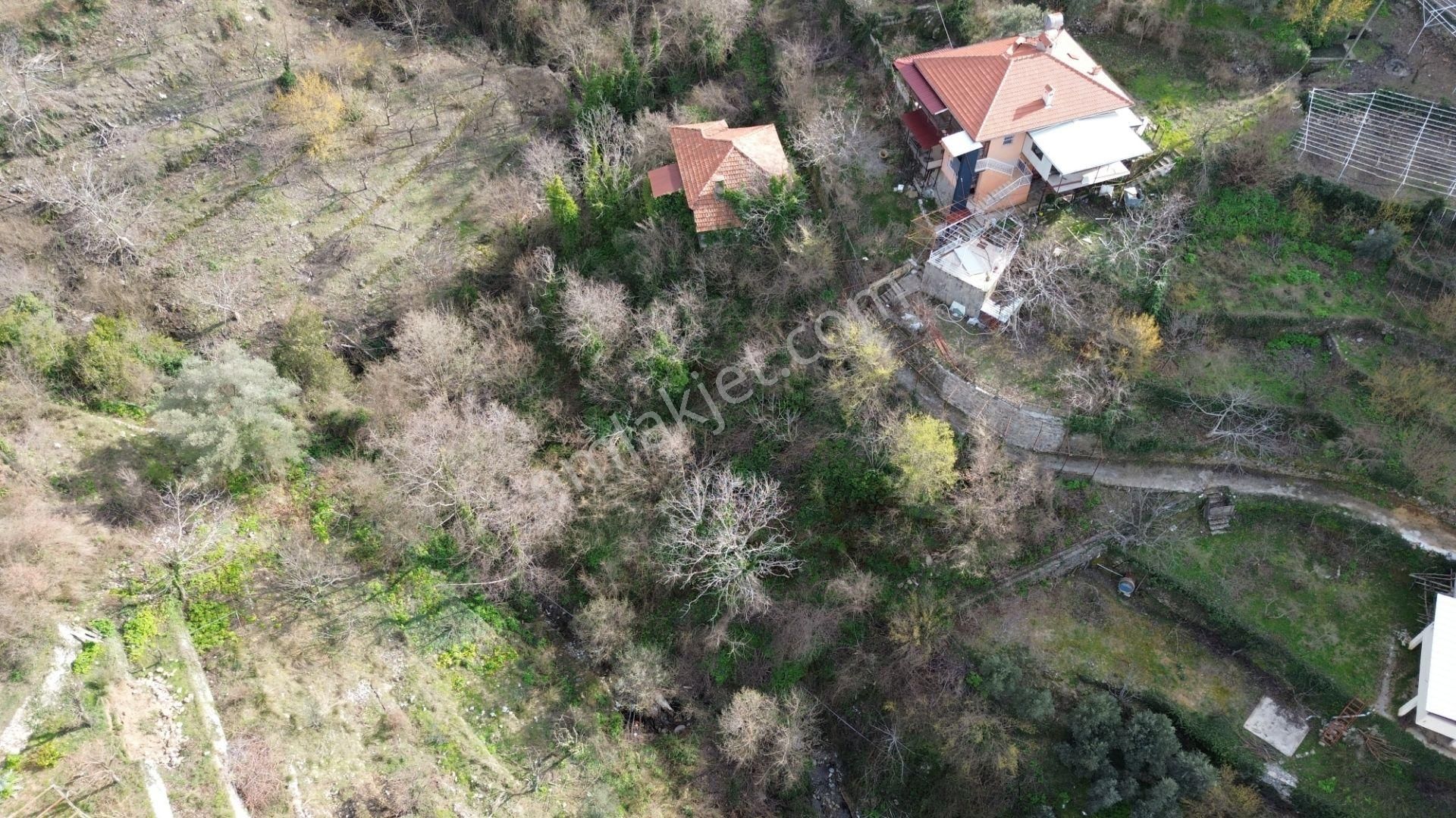 Emlakparktan Türktaş Yaylasında Satılık Kargır Ev Ve 1364m2 Tarla - Görsel 5