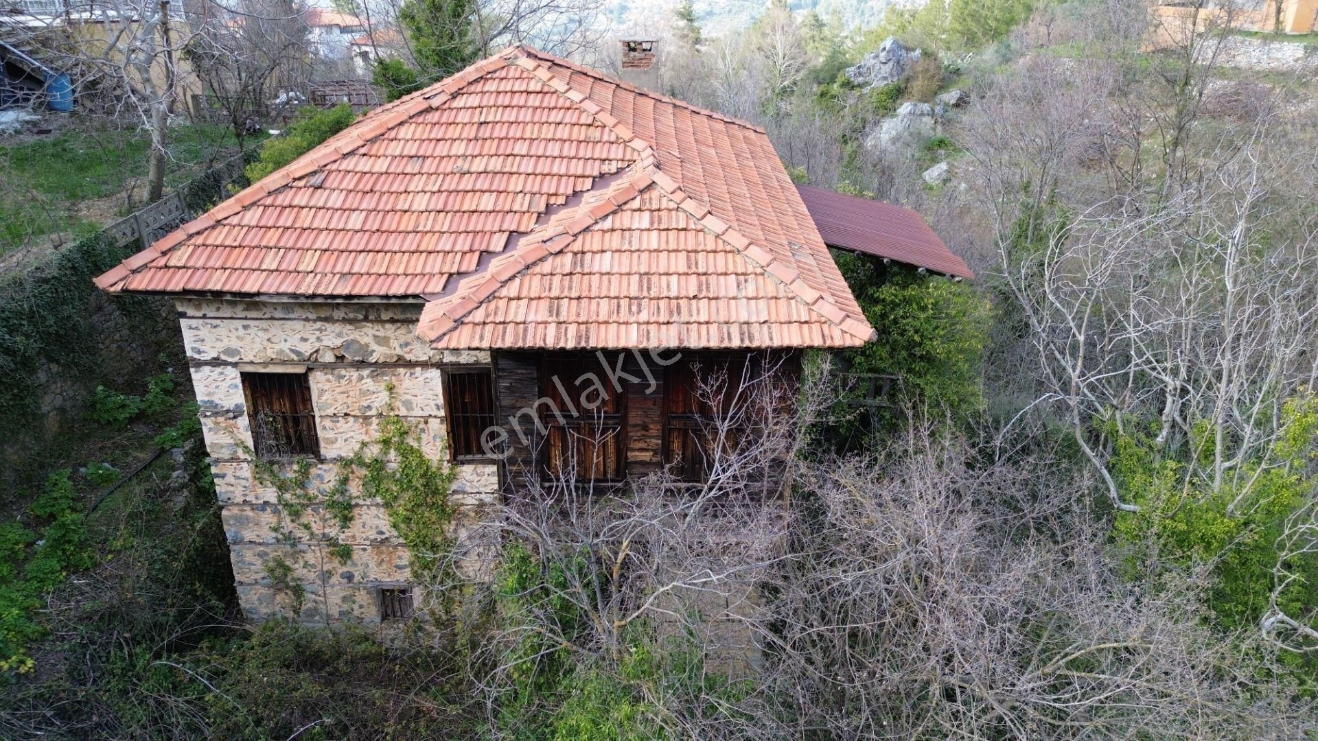 Emlakparktan Türktaş Yaylasında Satılık Kargır Ev Ve 1364m2 Tarla - Görsel 16