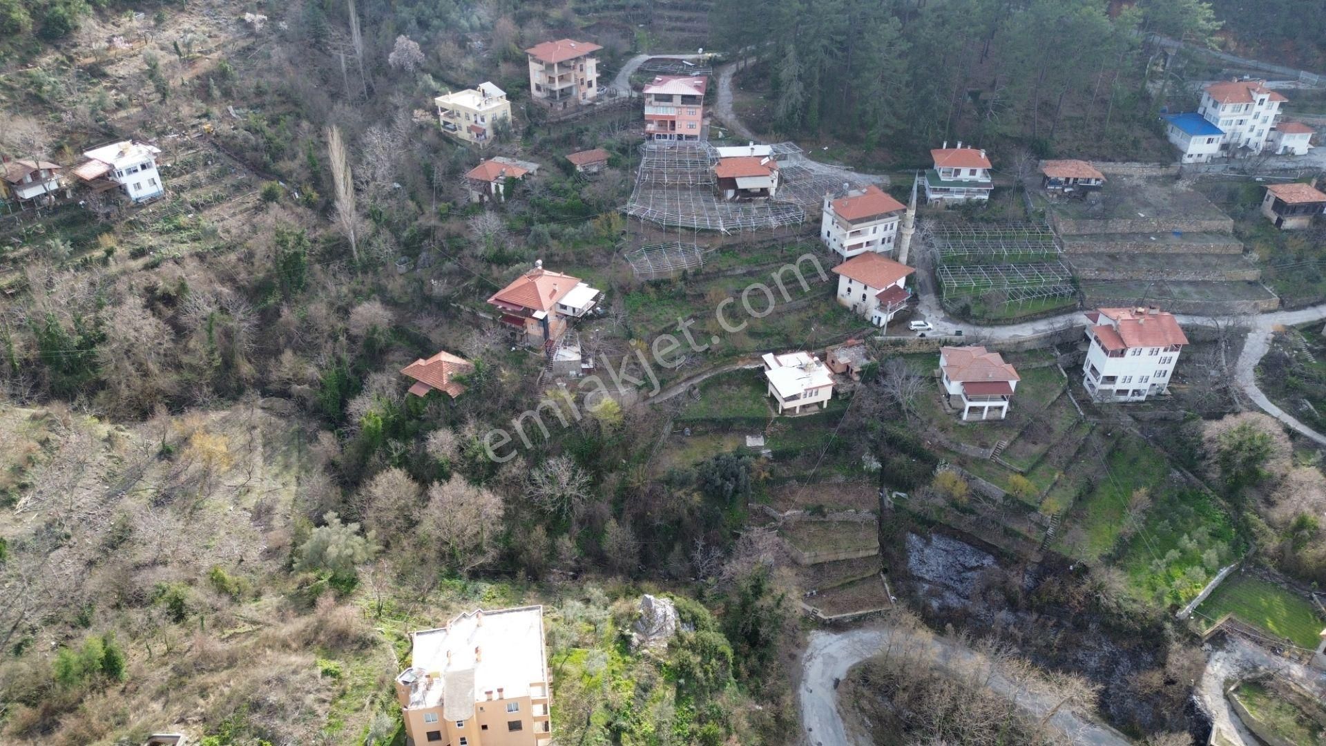 Emlakparktan Türktaş Yaylasında Satılık Kargır Ev Ve 1364m2 Tarla - Görsel 9