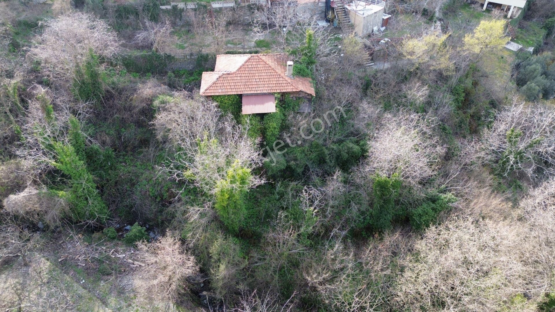 Emlakparktan Türktaş Yaylasında Satılık Kargır Ev Ve 1364m2 Tarla - Görsel 15
