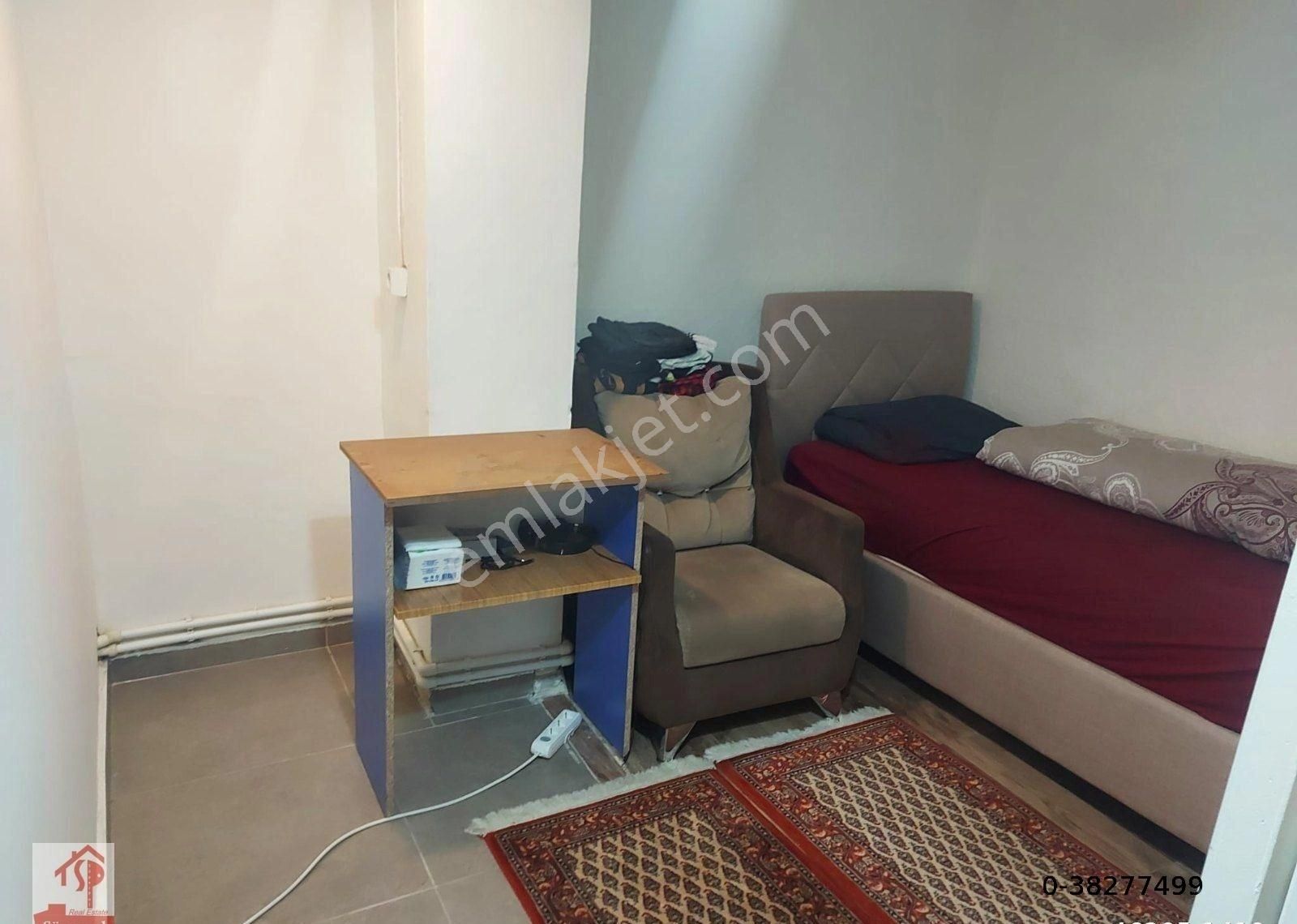 Kağıthane Çeliktepe Satılık Daire Acil İhtiyaçtan Fiyat Düştü !! Çeliktepe'de 3+3 180m2 3 Adet Satılık Daire