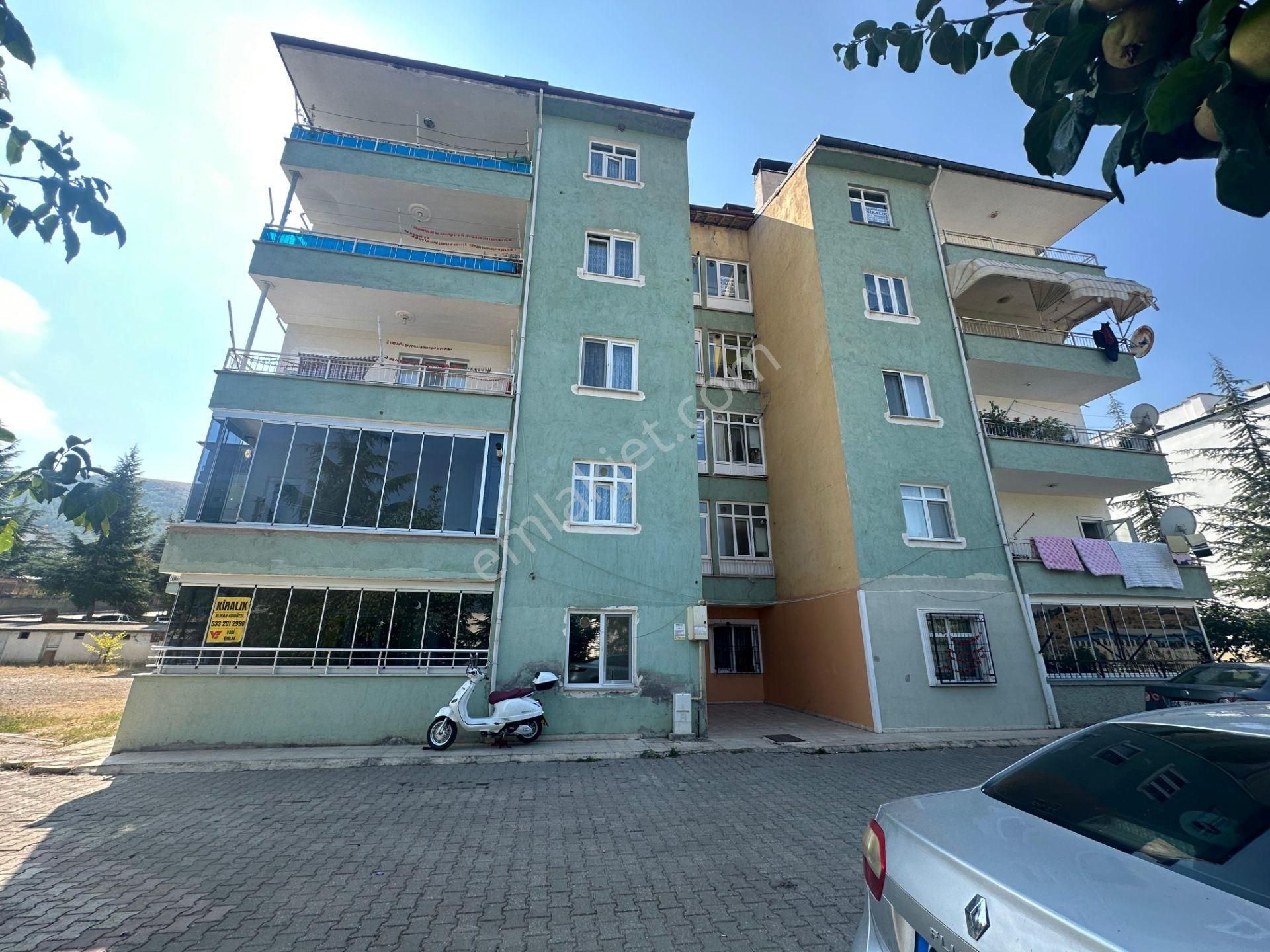 Tokat Merkez Kaleardı Kiralık Daire Vadi Emlak'tan Bedestenlioğlu Mahallesinde 2+1 Kiralık Daire