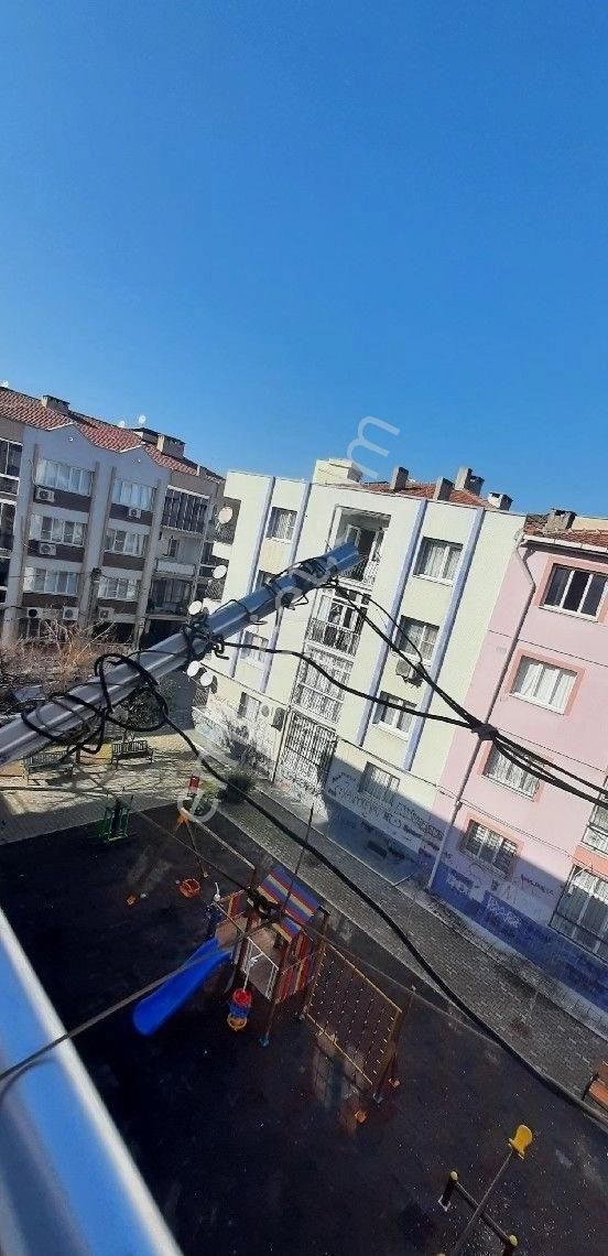 Manisa Akhisar Hürriyet Mah. Satılık 3+1 Daire Devlet Hastanesinin Yanında 2.8750.000tl - Görsel 3