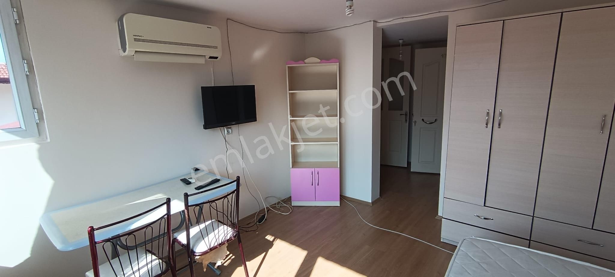 Pamukkale Yunusemre Kiralık Daire Ender Uysal Gayrimenkulden Yunusemre Mahallesin De 1+1 Klimalı Kiralık Çatı Katı Daire..