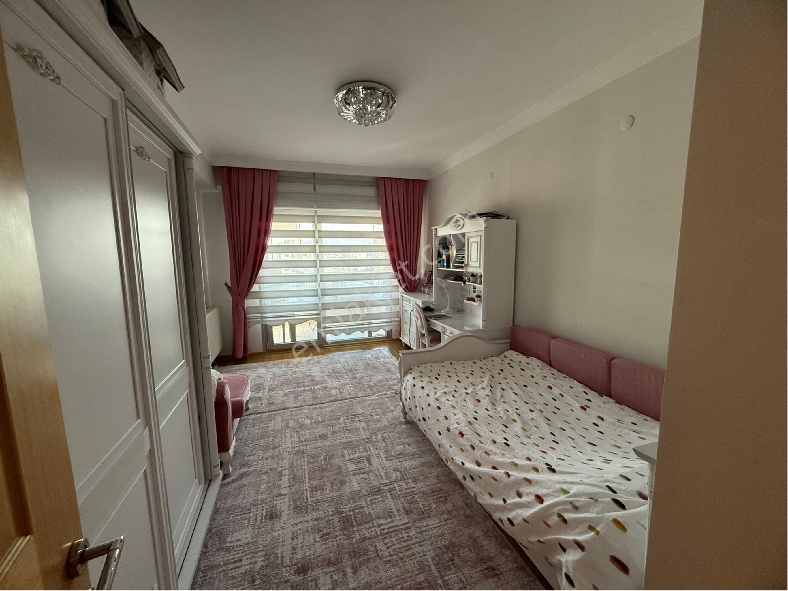 Bayraklı Manavkuyu'da Satılık Ara Kat Lüks Daire - Görsel 26