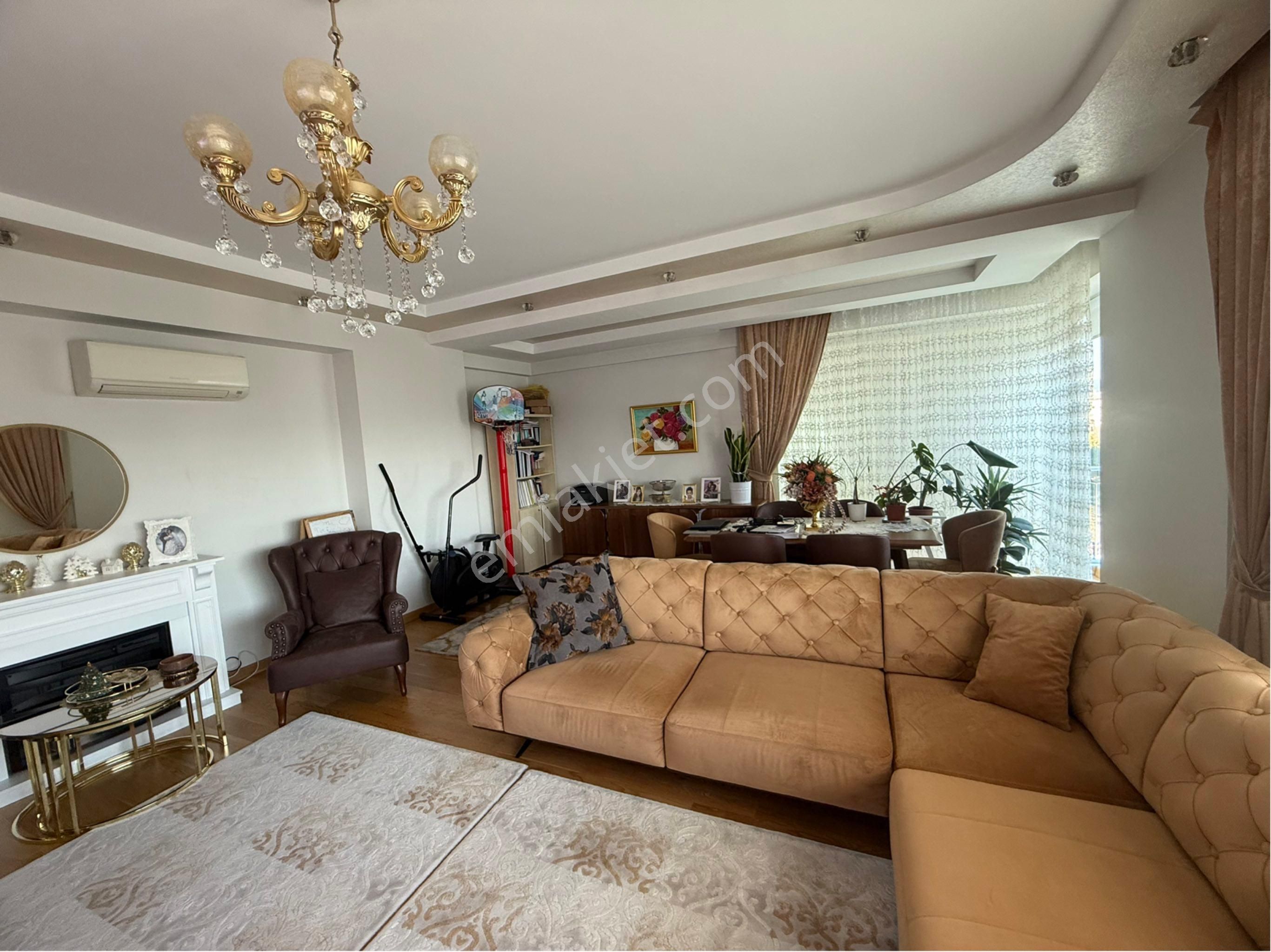 Bayraklı Manavkuyu'da Satılık Ara Kat Lüks Daire - Görsel 19