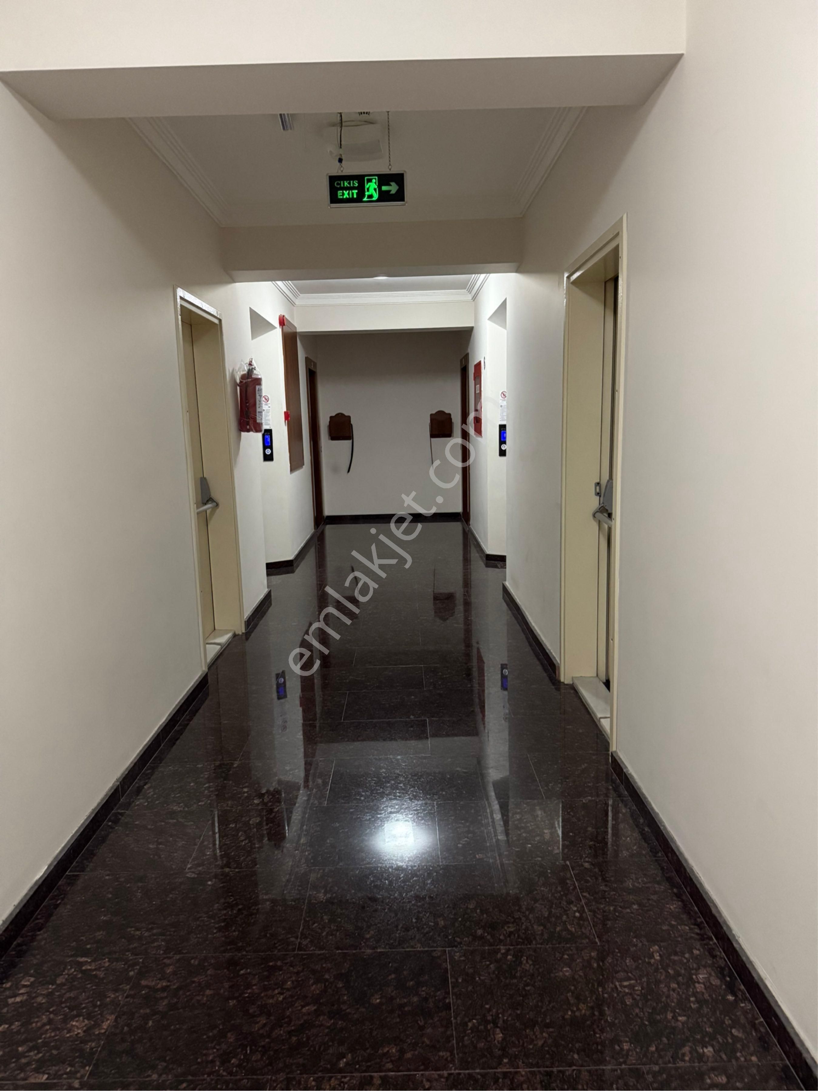 Bayraklı Manavkuyu'da Satılık Ara Kat Lüks Daire - Görsel 4