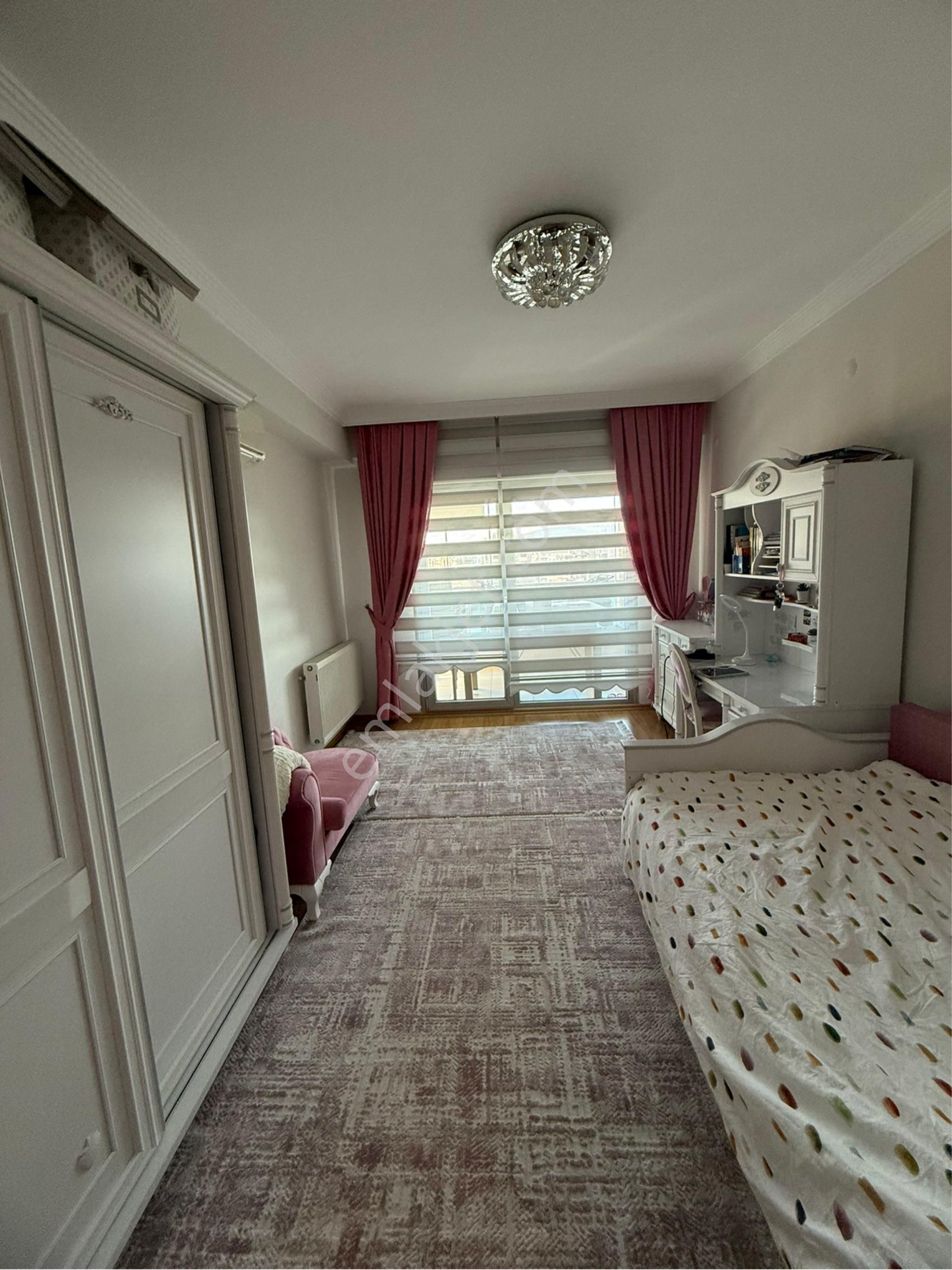 Bayraklı Manavkuyu'da Satılık Ara Kat Lüks Daire - Görsel 25
