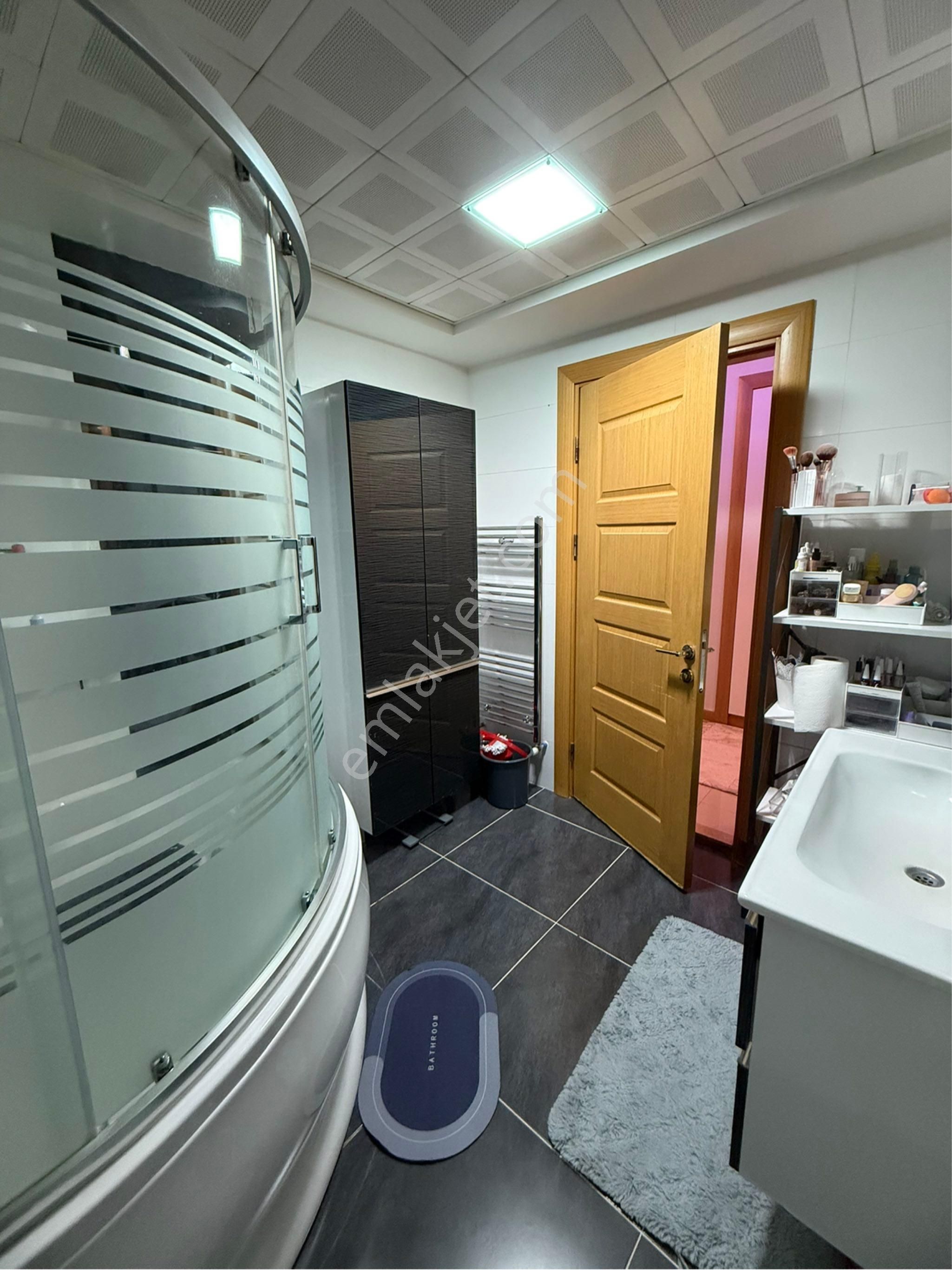 Bayraklı Manavkuyu'da Satılık Ara Kat Lüks Daire - Görsel 22