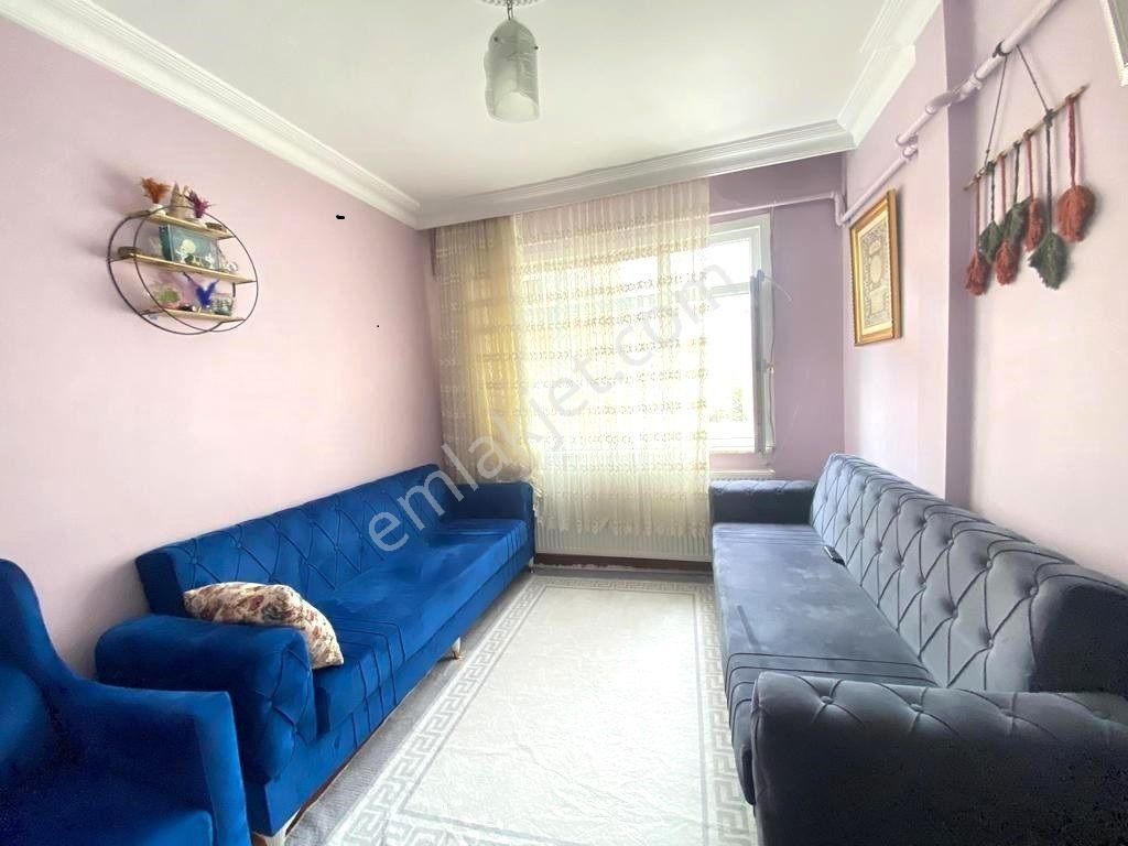 Küçükçekmece Kemalpaşa Satılık Daire Loft'tan Sefaköy Merkezde Satılık Krediye Uygun 2+1 Daire