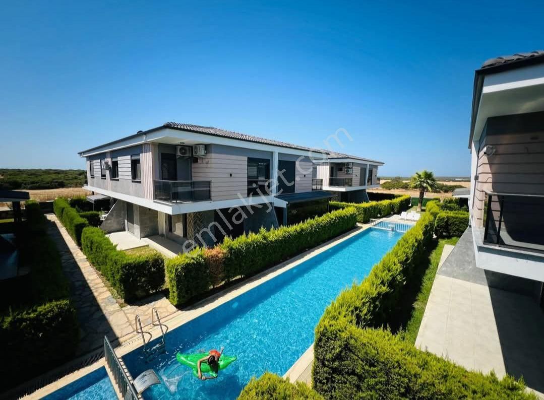 Didim Efeler Satılık Villa Didim Efeler Mah Havuzlu Sitede Satılık 3+1 Vila