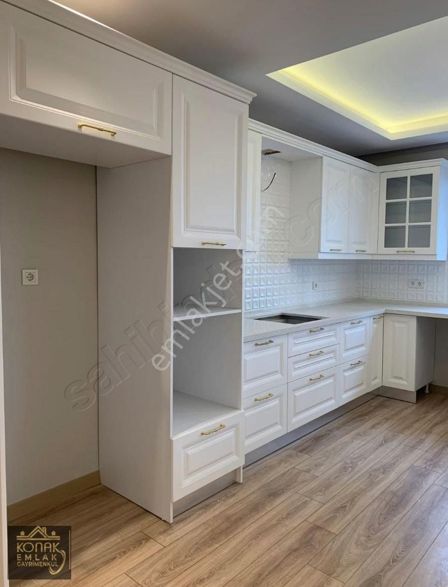 Bahcesehir Boğazkoyde Büyük Bahceli Satılık Köşe Villa - Görsel 19