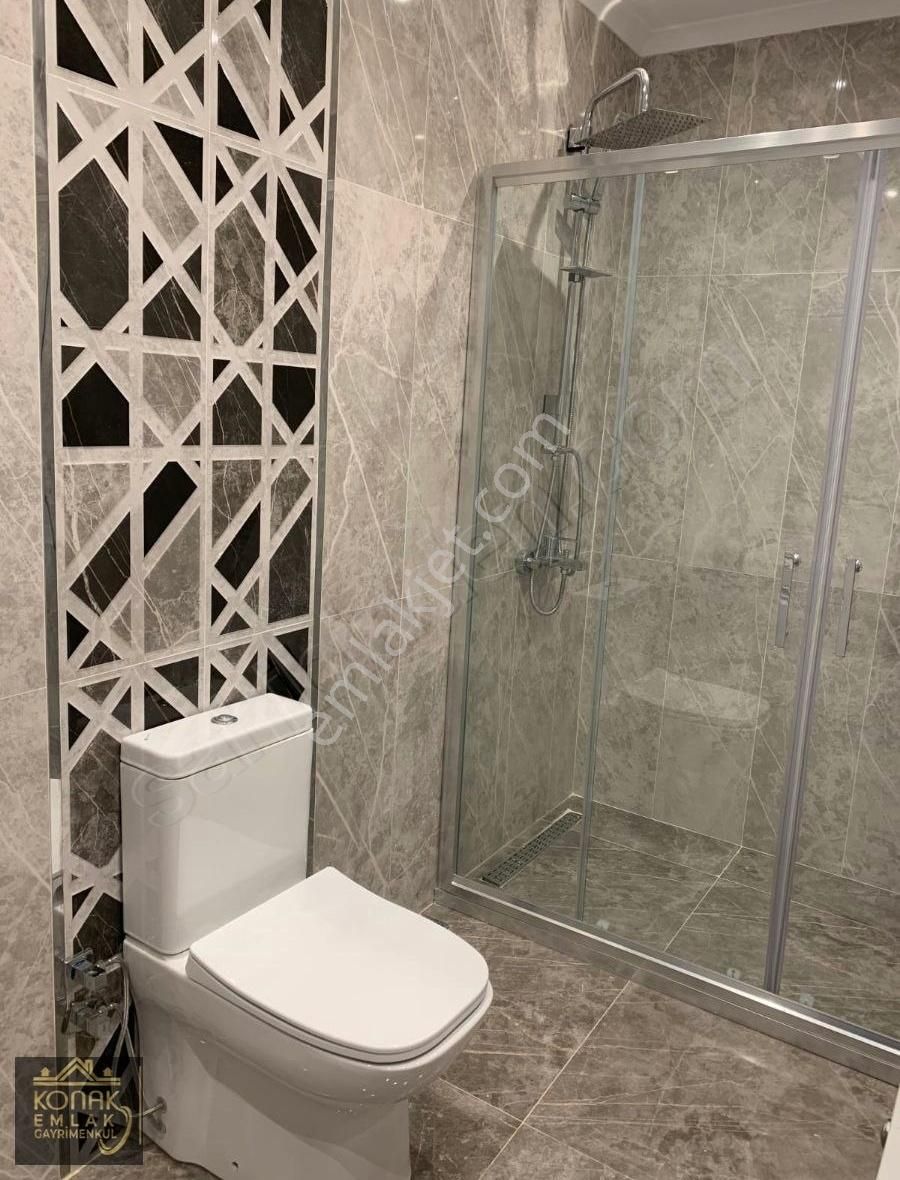 Bahcesehir Boğazkoyde Büyük Bahceli Satılık Köşe Villa - Görsel 15