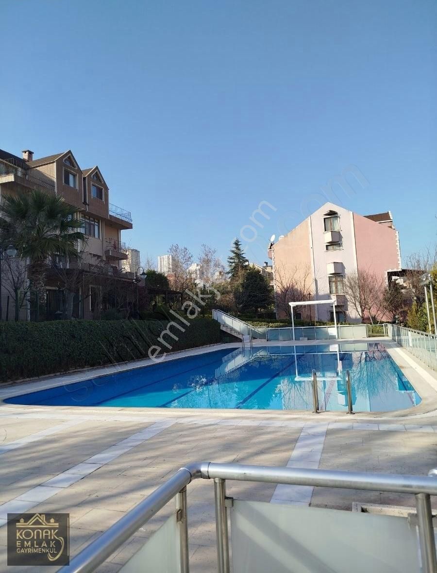 Bahcesehir Boğazkoyde Büyük Bahceli Satılık Köşe Villa - Görsel 27