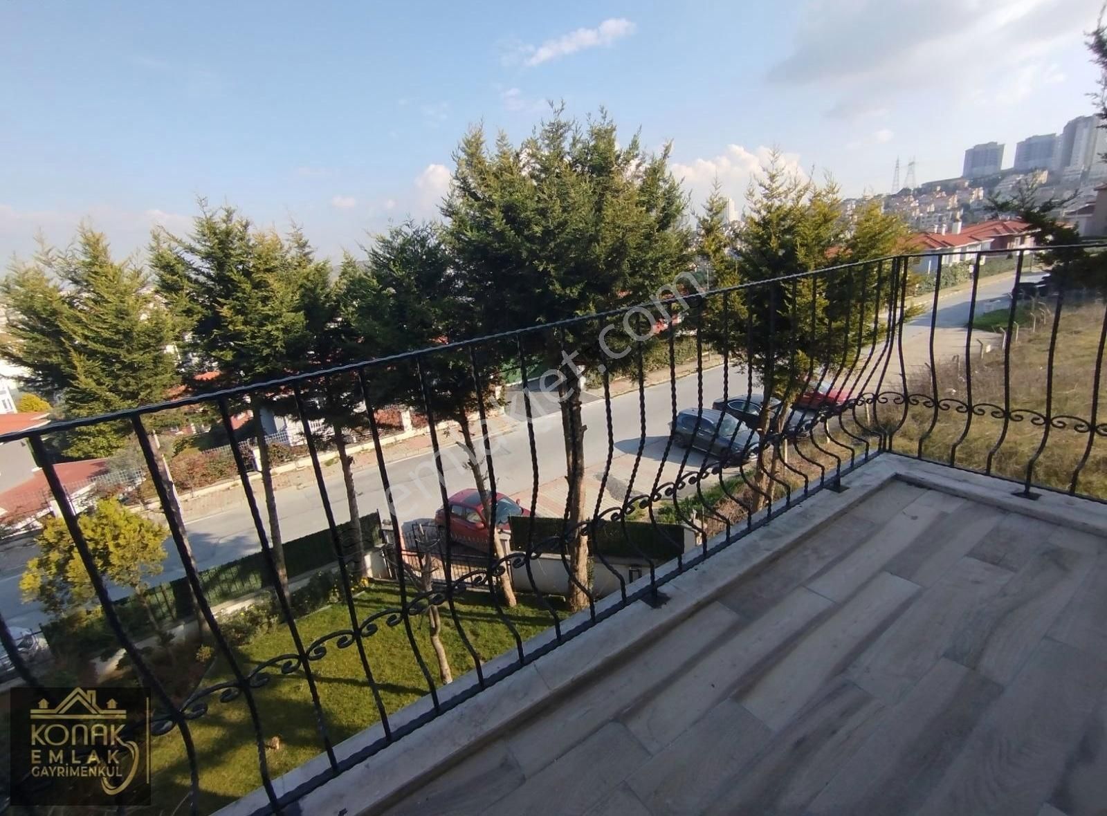 Bahcesehir Boğazkoyde Büyük Bahceli Satılık Köşe Villa - Görsel 5