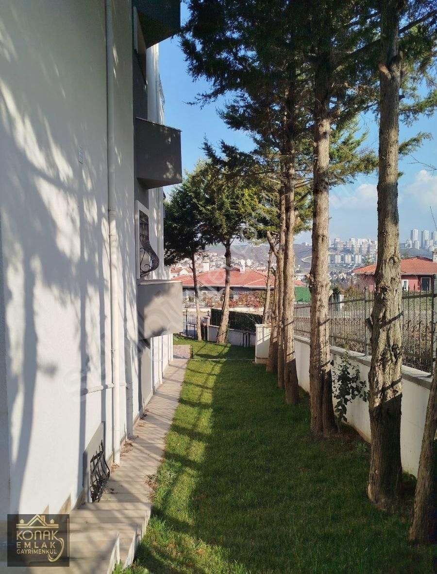 Bahcesehir Boğazkoyde Büyük Bahceli Satılık Köşe Villa - Görsel 23