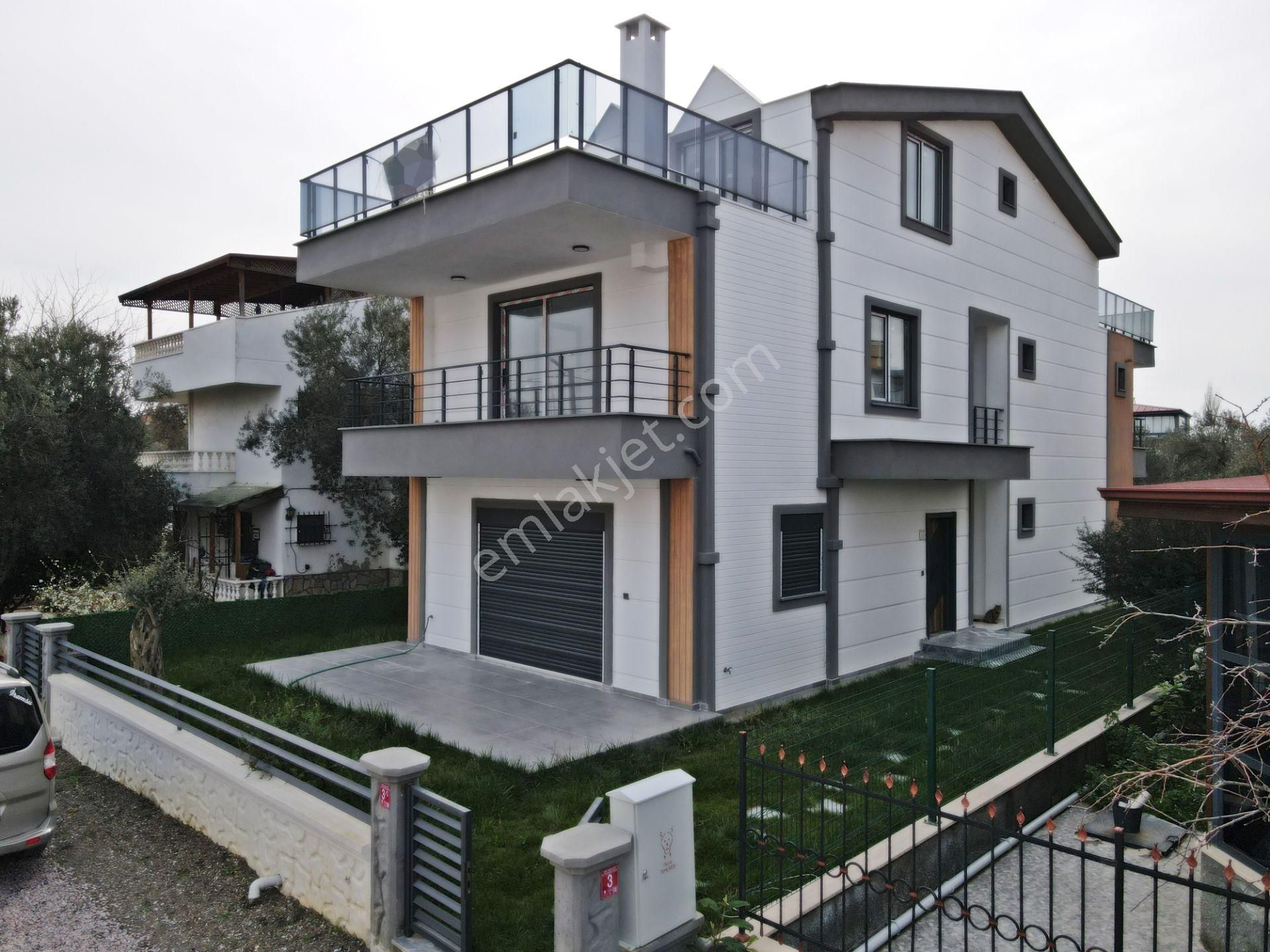 Edremit Güre Satılık Villa Irmaksudan Güre De Doğa Ve Deniz Manzaralı Satılık 3+1 Villa