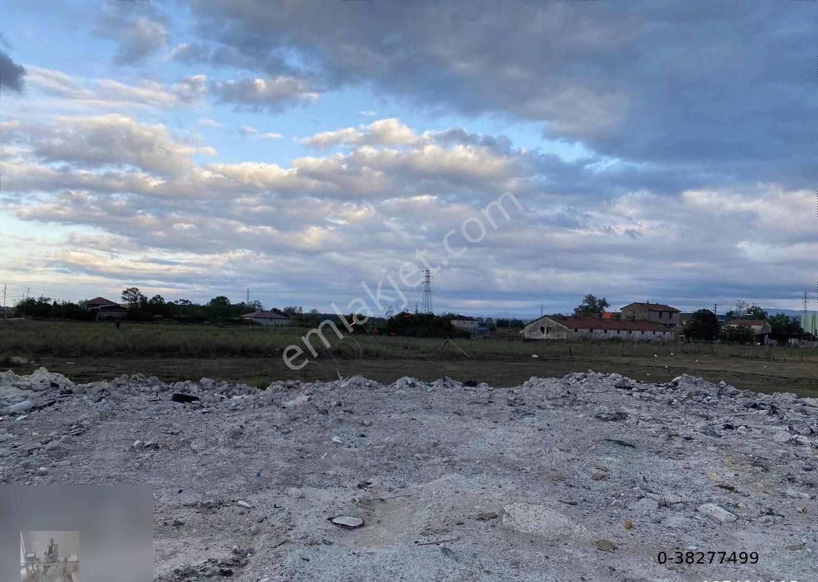 Tekkeköy Hurdacılar Sitesinde Satılık 2140 M2 Ticari Arsa - Görsel 6