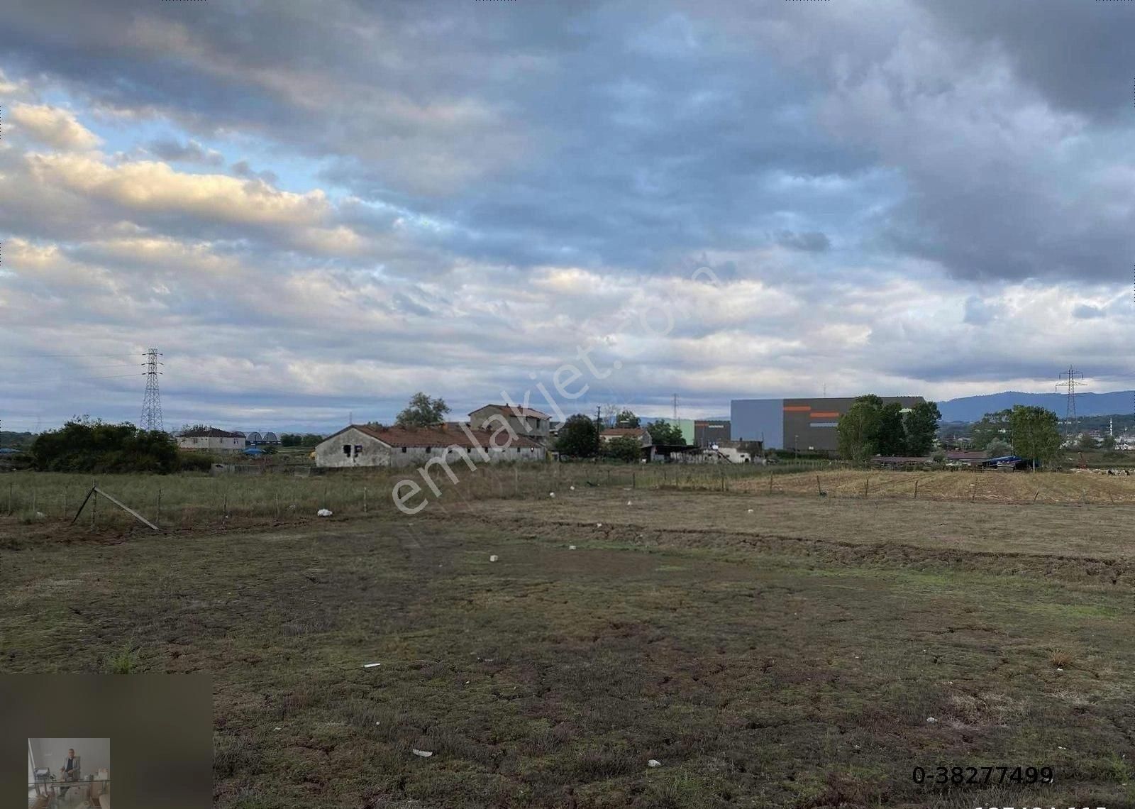 Tekkeköy Hurdacılar Sitesinde Satılık 2140 M2 Ticari Arsa - Görsel 4