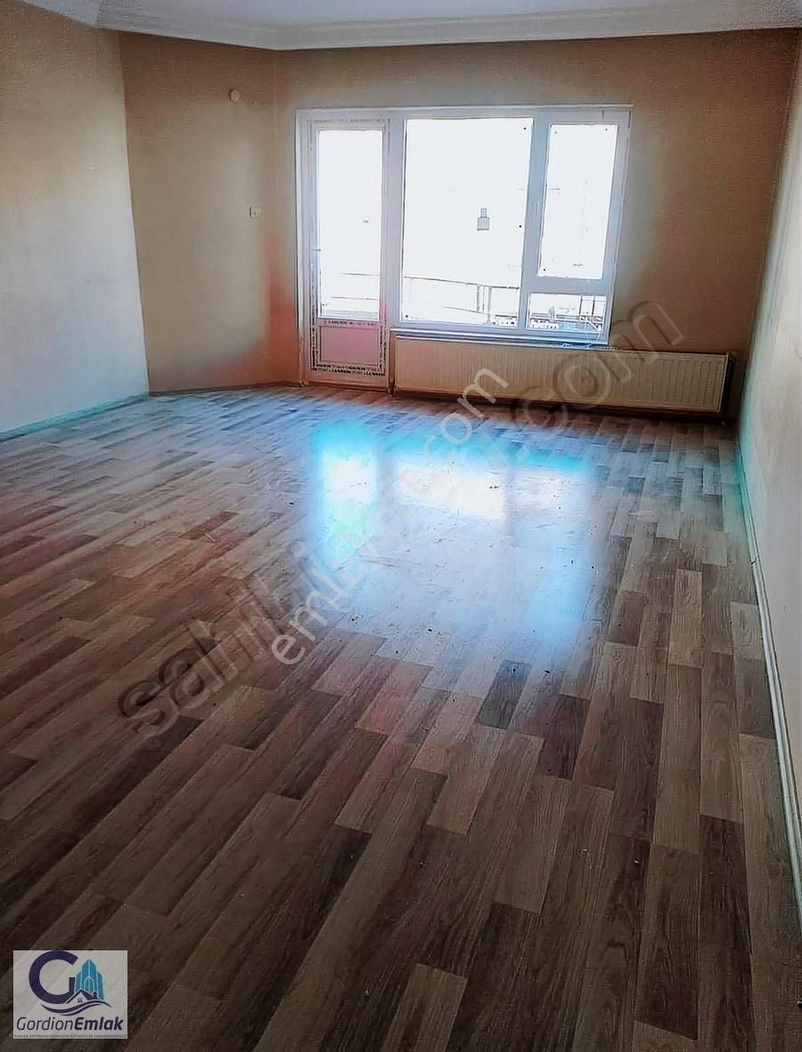 Keçiören Güçlükaya Kiralık Daire Gordion Emlak'tan Ankara Keçiören Mahallesi 3+1