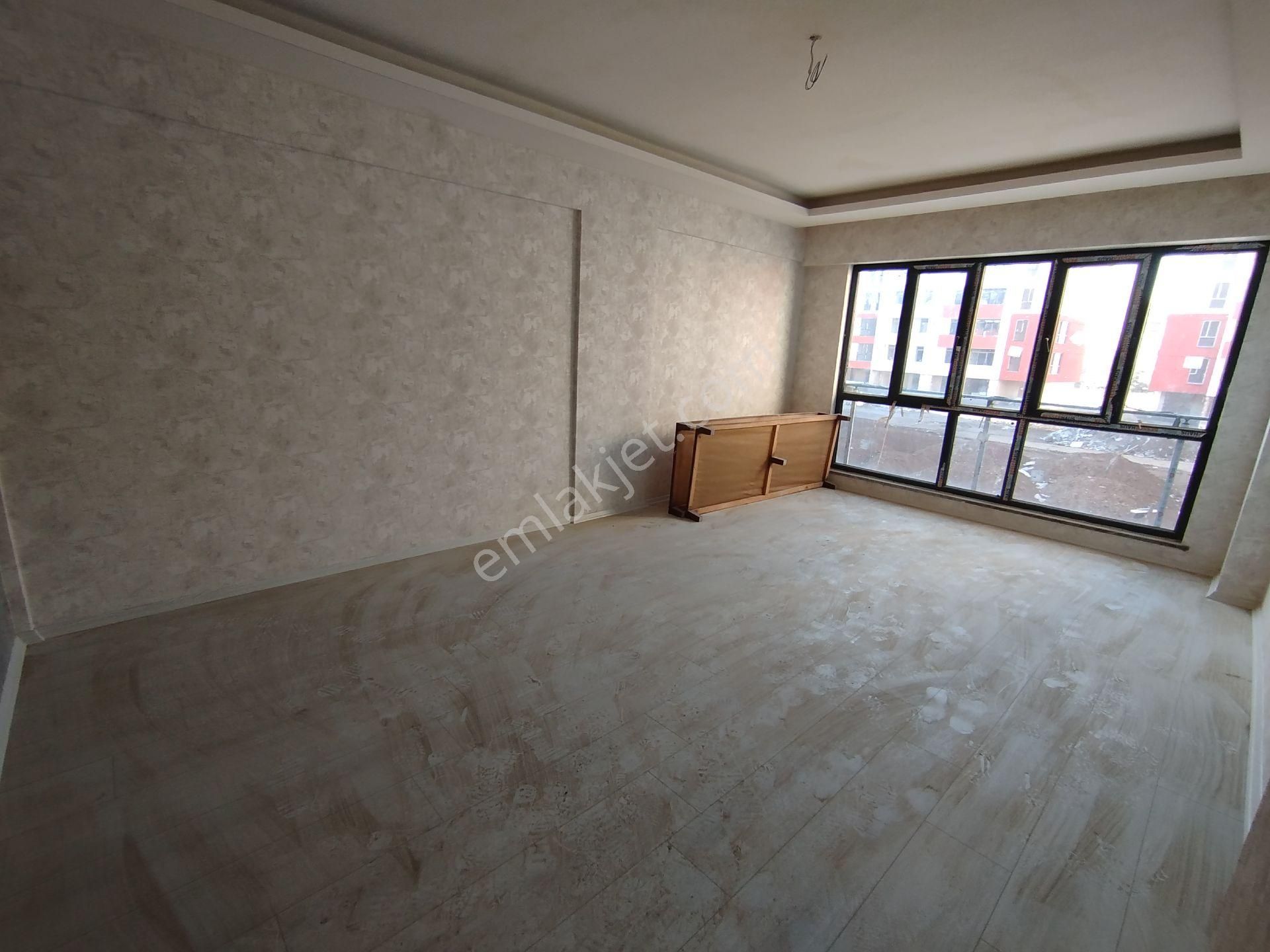 Baha'dan Küçük Kumköprü Cd. Site İçerisinde Geniş Kullanışlı 2+1 - Görsel 11