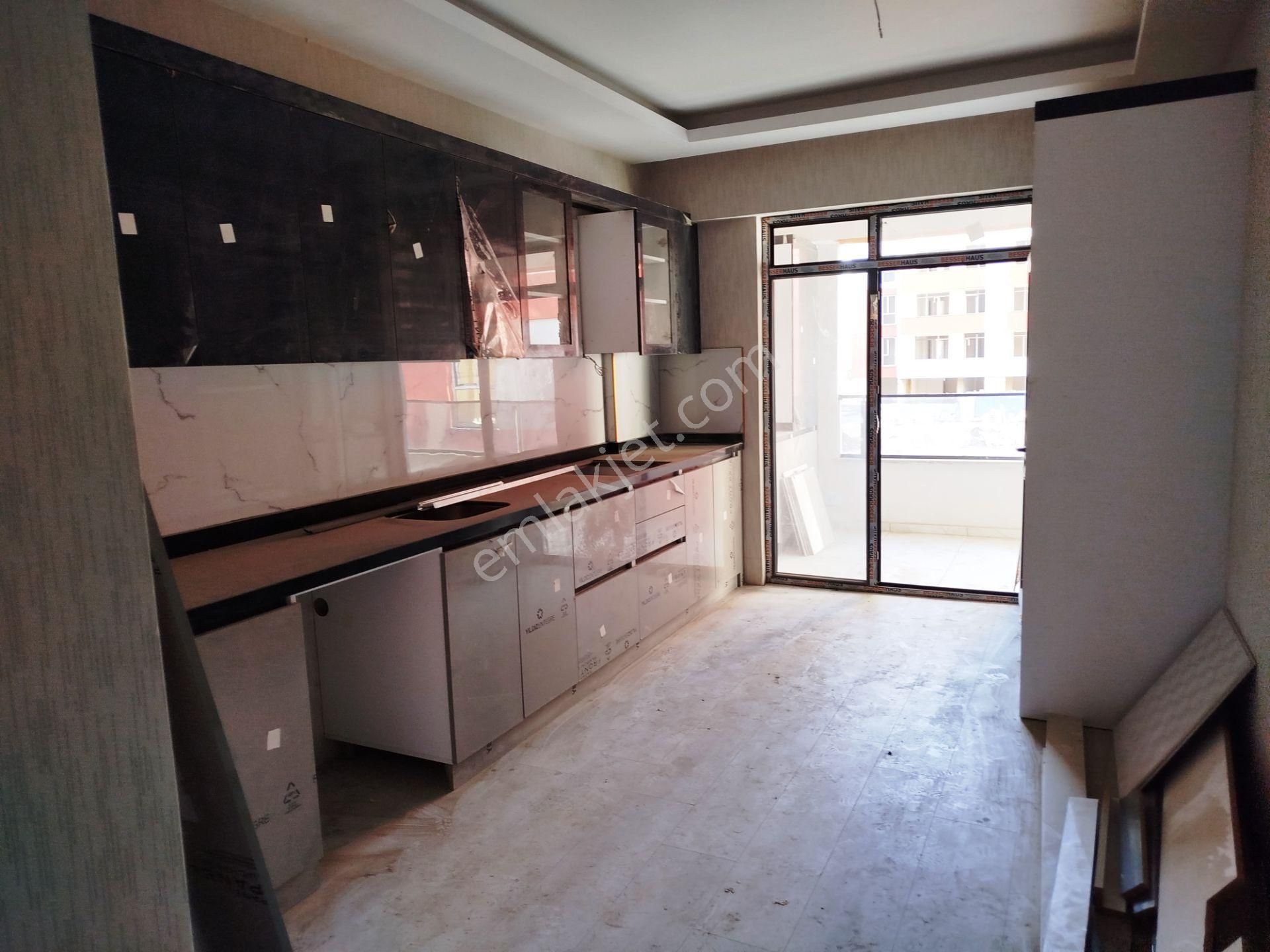 Baha'dan Küçük Kumköprü Cd. Site İçerisinde Geniş Kullanışlı 2+1 - Görsel 30