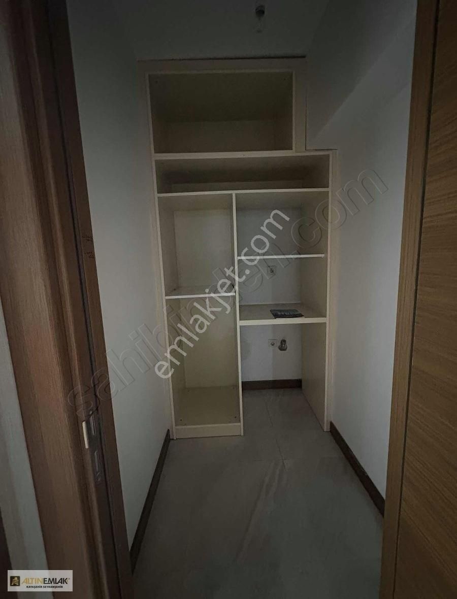 Başakşehir Kayabaşı Satılık Daire Seyranşehir Projesinde 200m2 Boş Satılık 4+1 Daire