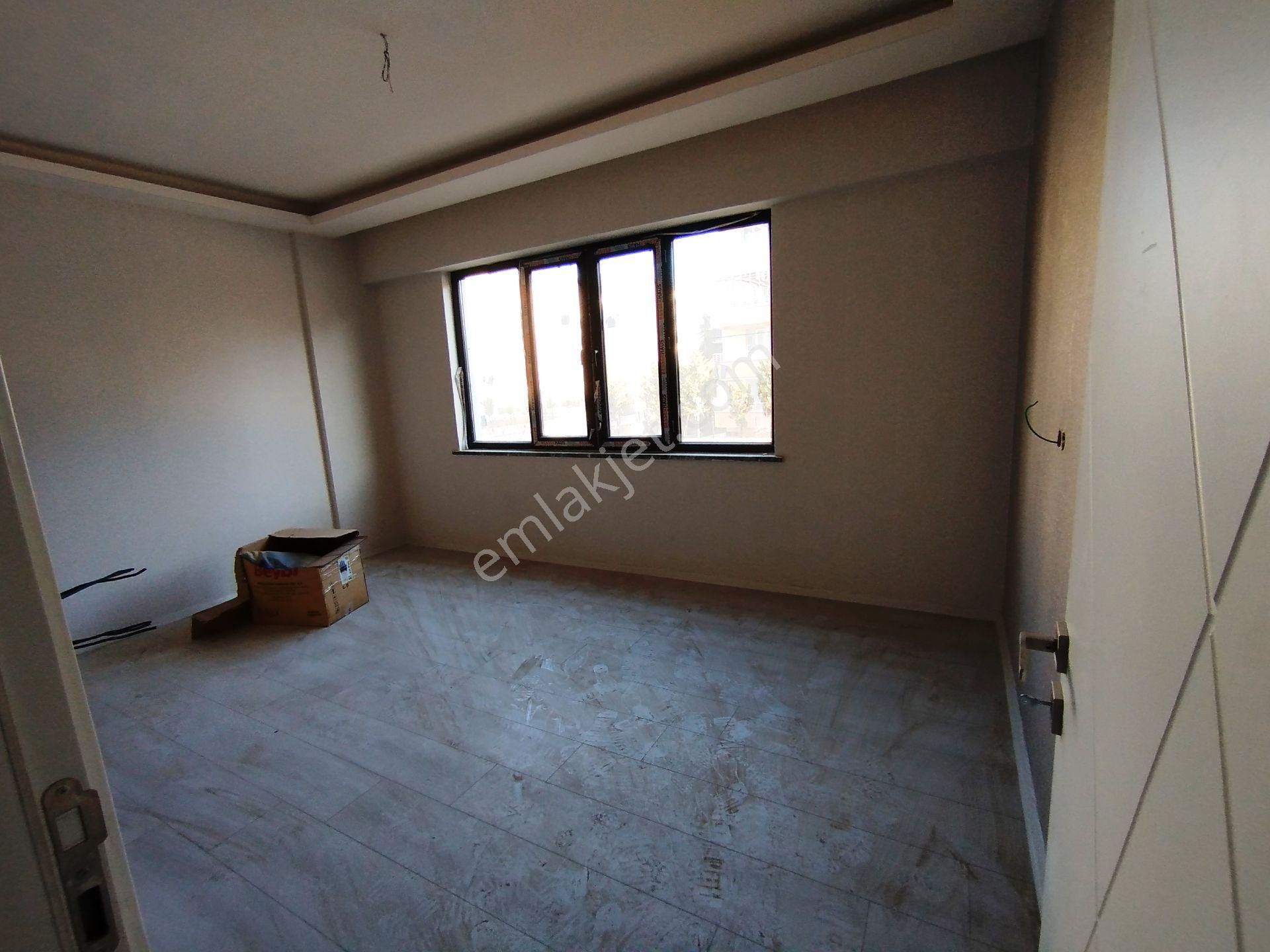 Baha'dan Küçük Kumköprü Cd. Site İçerisinde Geniş Kullanışlı 3+1 - Görsel 6