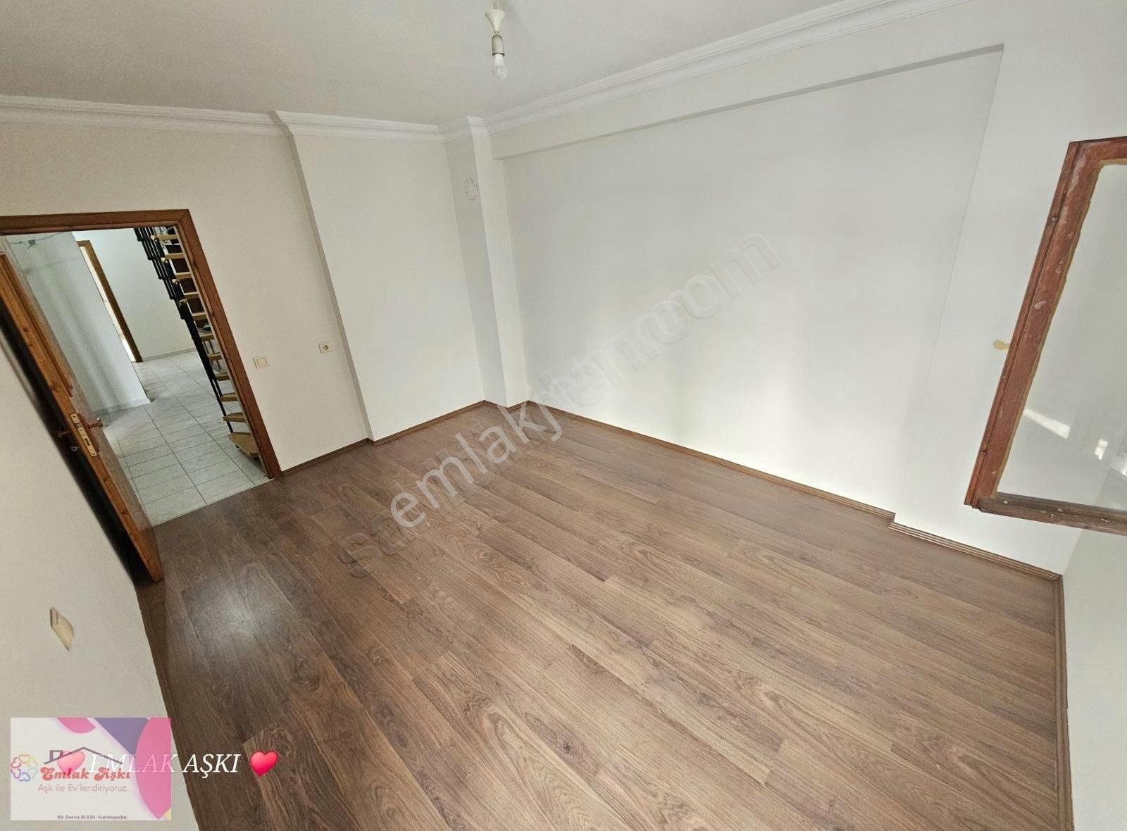 Muratpaşa Üçgen Kiralık Daire Şehrin Merkezinde Asansörlü 3+1 Güney Cepheli