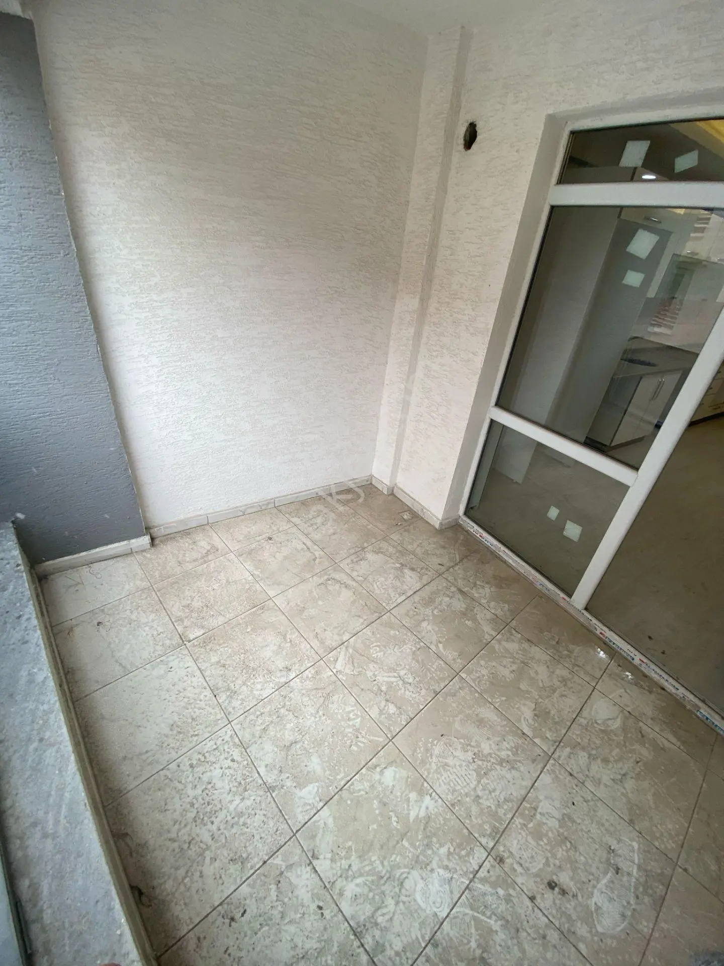 Kumlubel Mahallesinde 3+1 Geniş Asansörlü Satılık Daire - Görsel 2