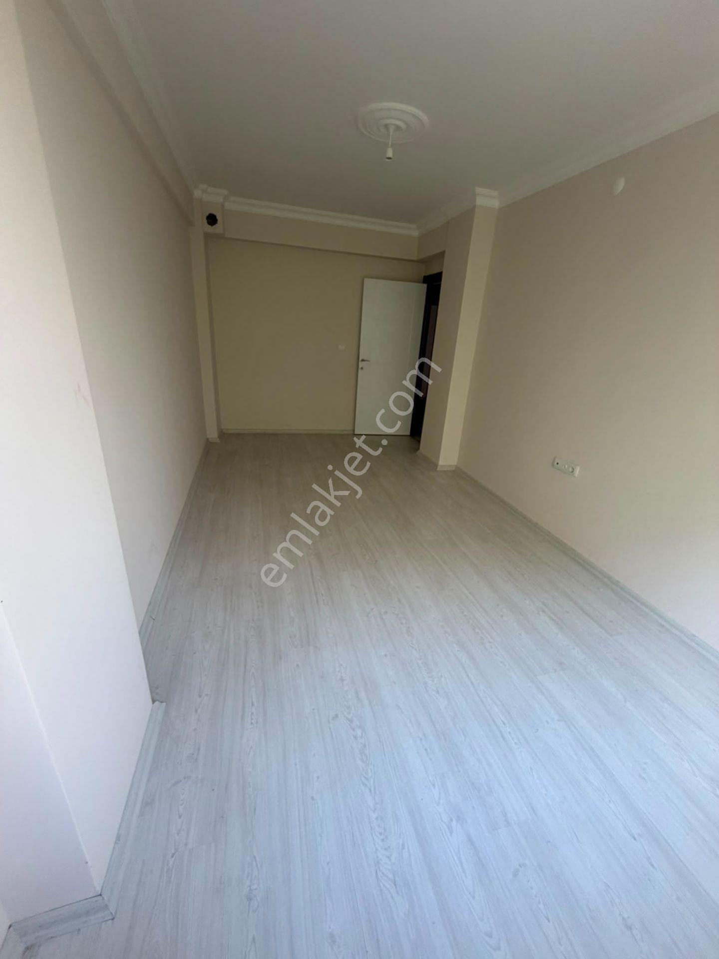Kumlubel Mahallesinde 3+1 Geniş Asansörlü Satılık Daire - Görsel 26