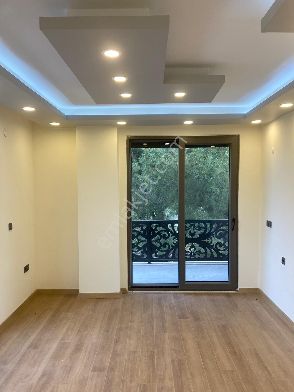 Küçükkuyu Sahil Mahallesinde Sıfır Müstakil Akıllı Villa - Görsel 25