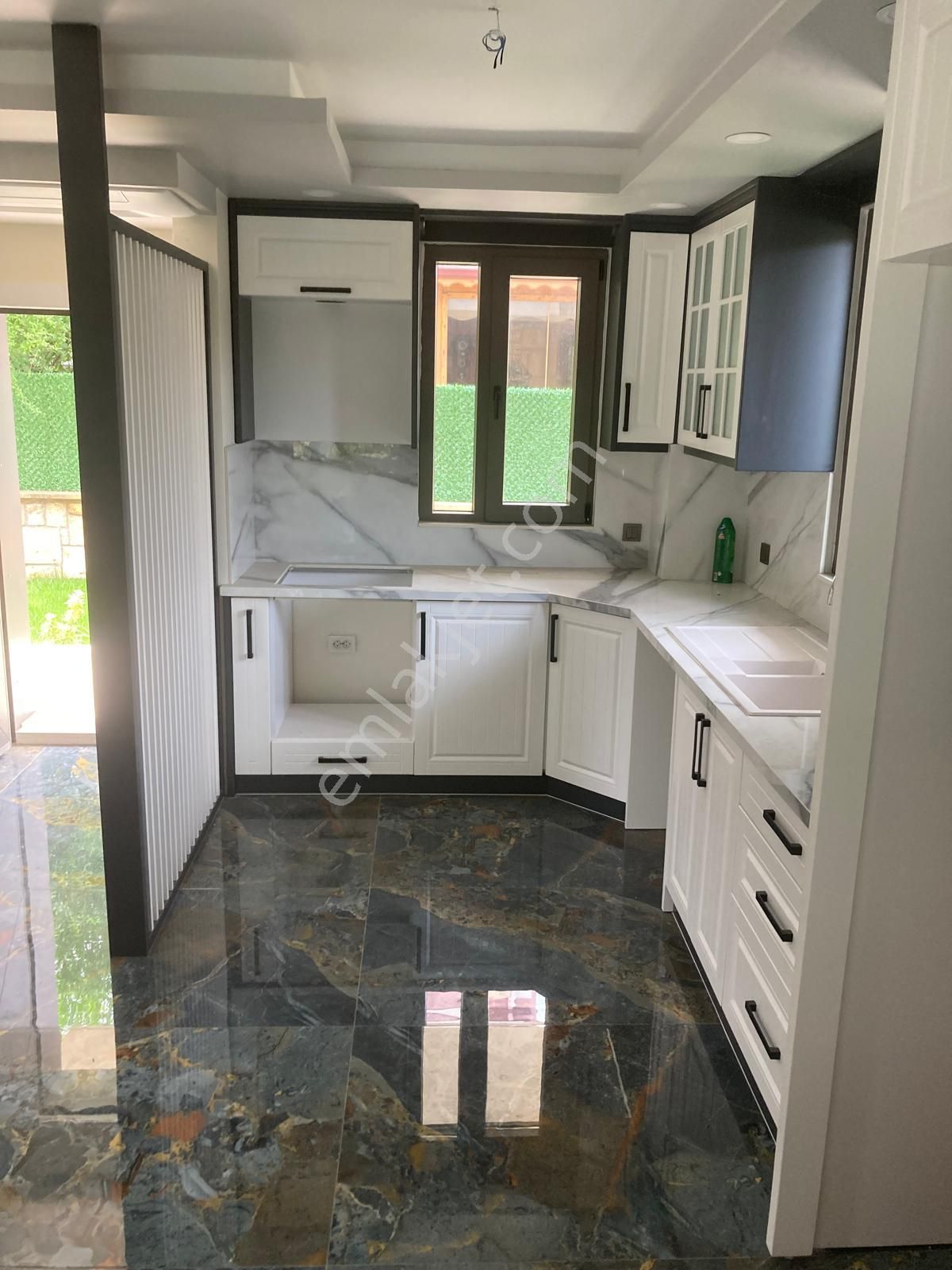 Küçükkuyu Sahil Mahallesinde Sıfır Müstakil Akıllı Villa - Görsel 10