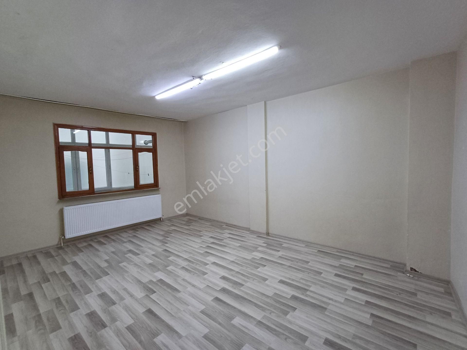 Sultangazi Uğur Mumcu Kiralık Daire Arıkoğlundan U.mumcuda Cadde Üstü 3+1 140 M2 1.kat Kiralık