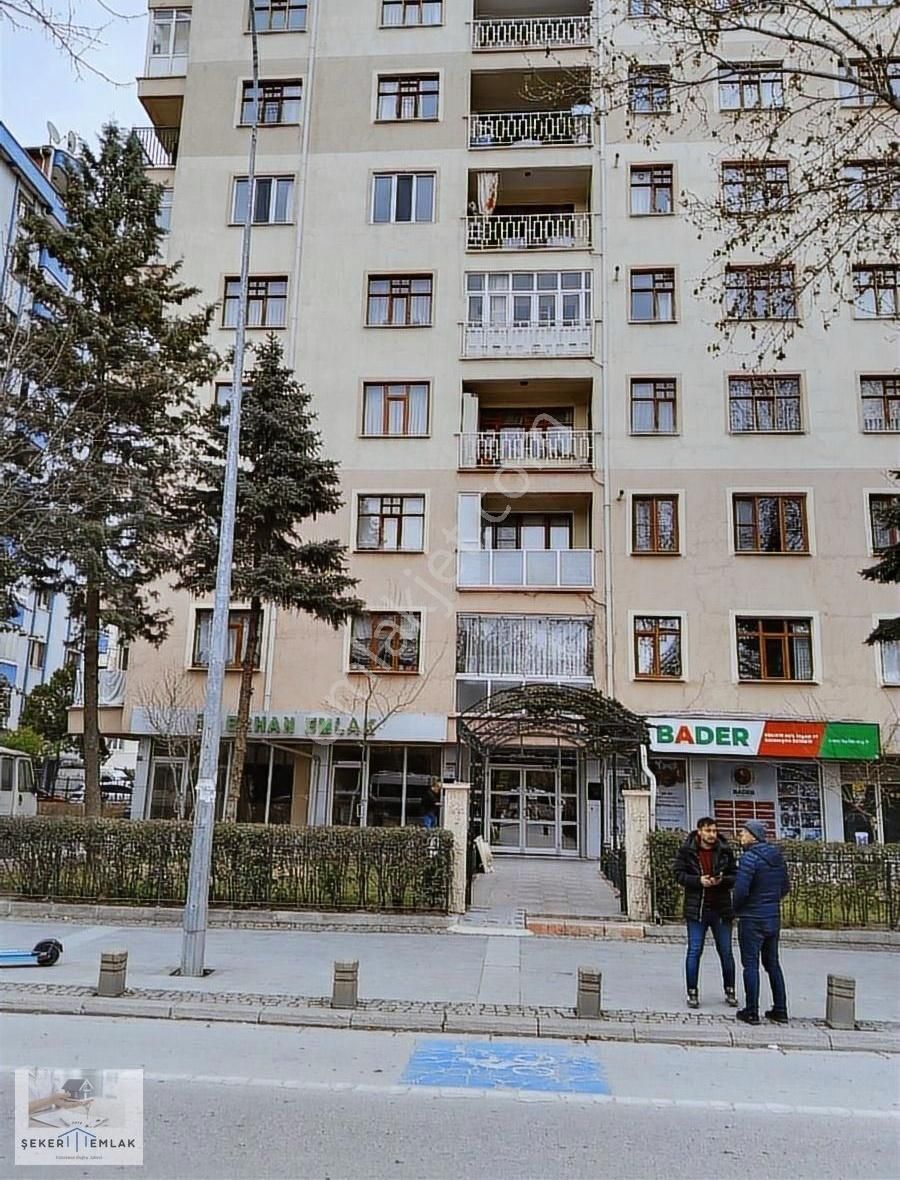 Karatay Kalenderhane Kiralık Daire Ankara Caddesi Cepheli Musallah Mezarlığı Karşısı Kiralık 2+1