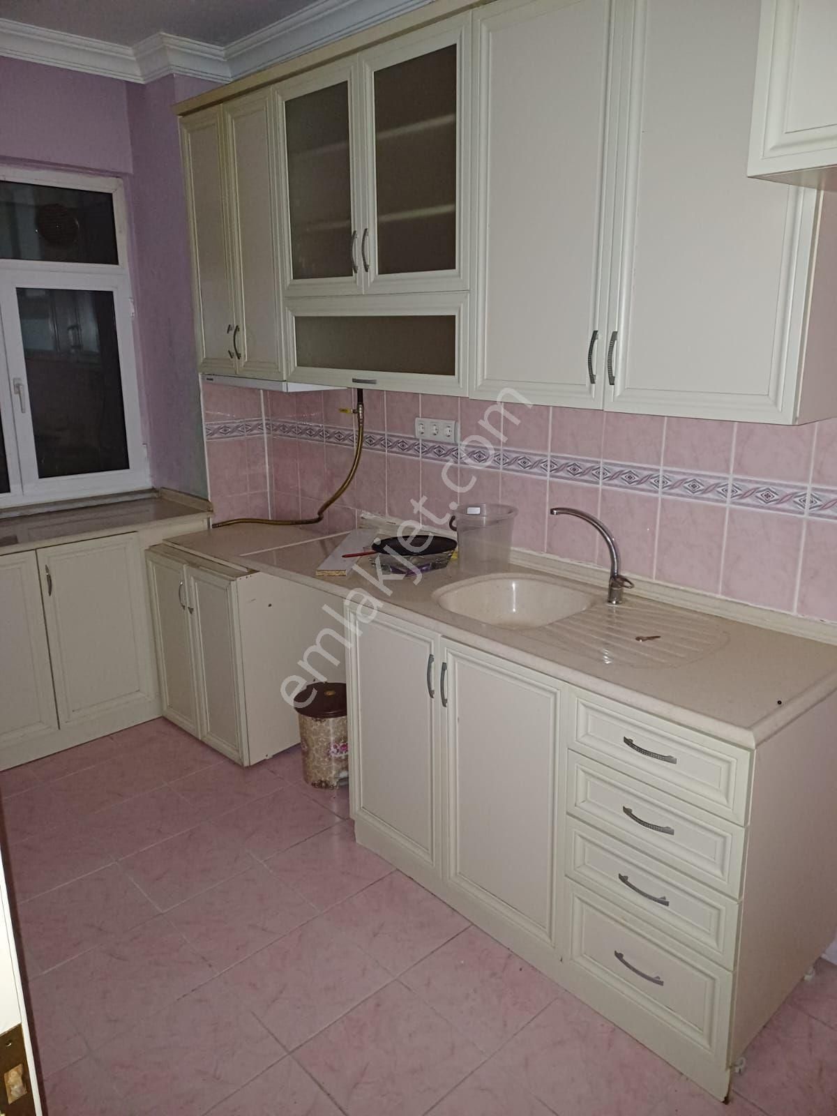 İlkadım 19 Mayıs Kiralık Daire Rekoor Emlaktan Gazi Cad.2+1 Depozitosuz Kıralık Daire