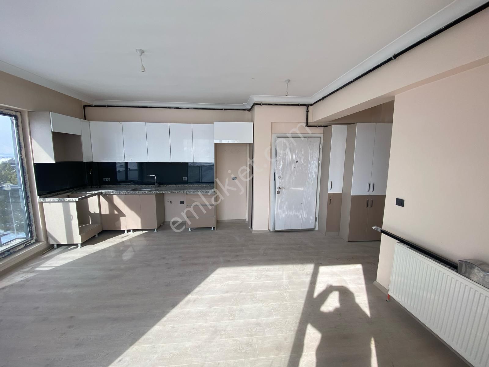 Gölbaşı İncek Satılık Daire Keyt Gayrimenkul 15 M2 Bahçe Kullanımlı Jewel Karşısı 1+1 Kupon