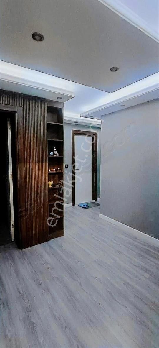 Osmangazi Doğanbey Satılık Daire Boz Estate Office'den Eşyalı Satılık Yeni Yapılmış Daire.