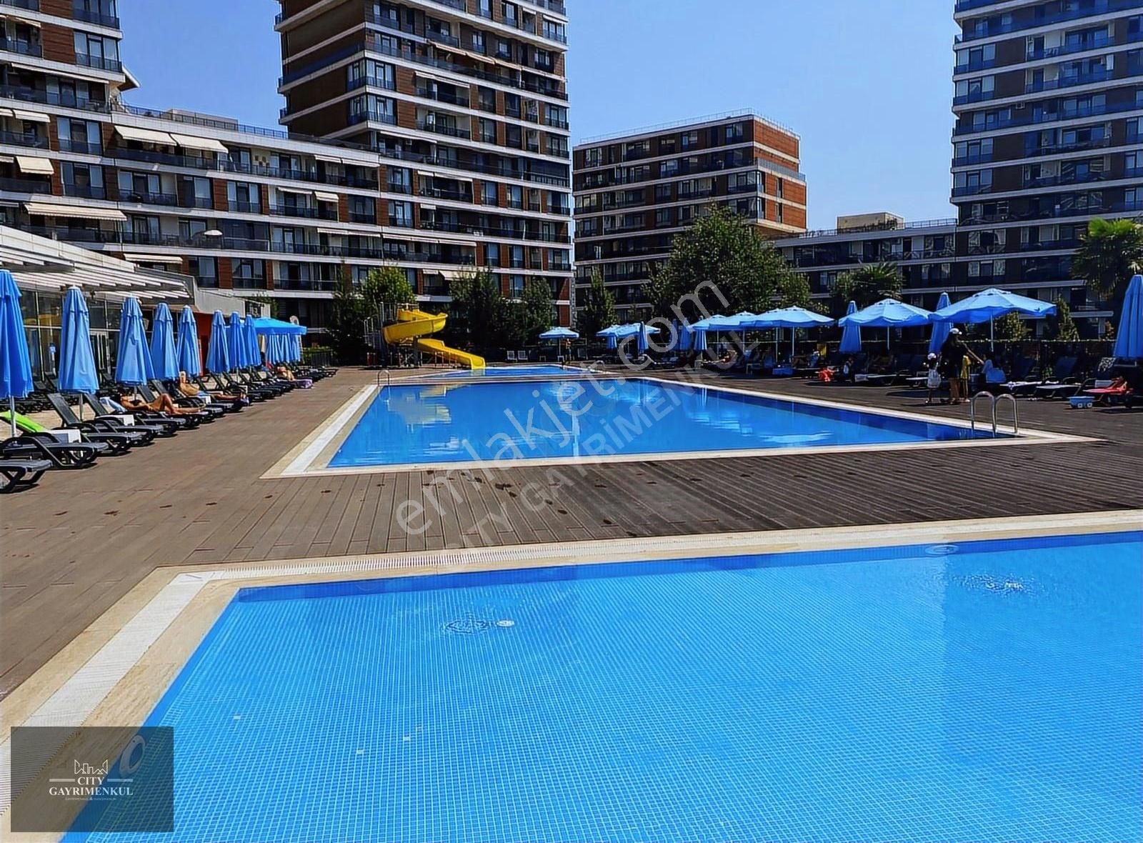 İstanbul Küçükçekmece Havalimanına Yakın Kiralık Daire Atakent İstanbul Lounge 1. Sitesi 1+1 Kiralık 62 M2 Daire