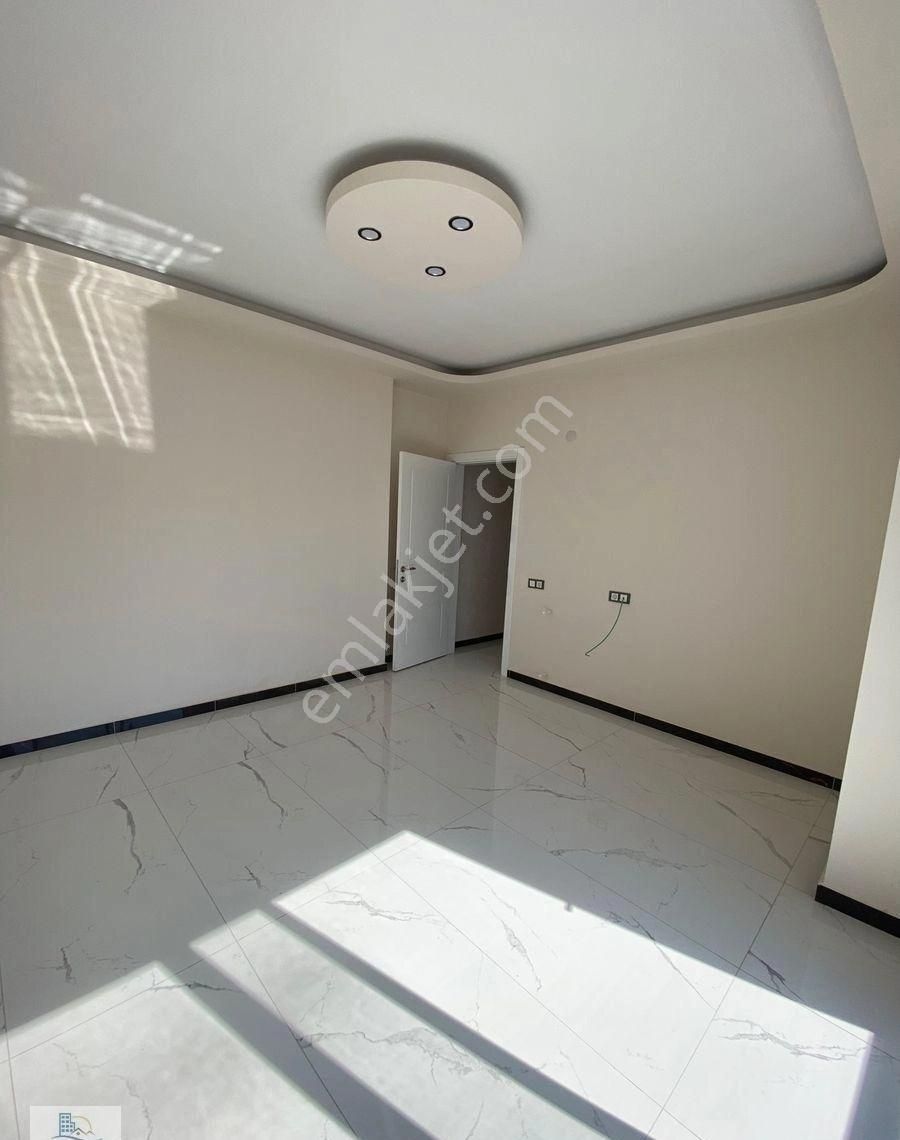 Altınkumda Denize 100 Metre Mesafede Havuzlu Asansörlü 3+1 Dubleks Daire - Görsel 21