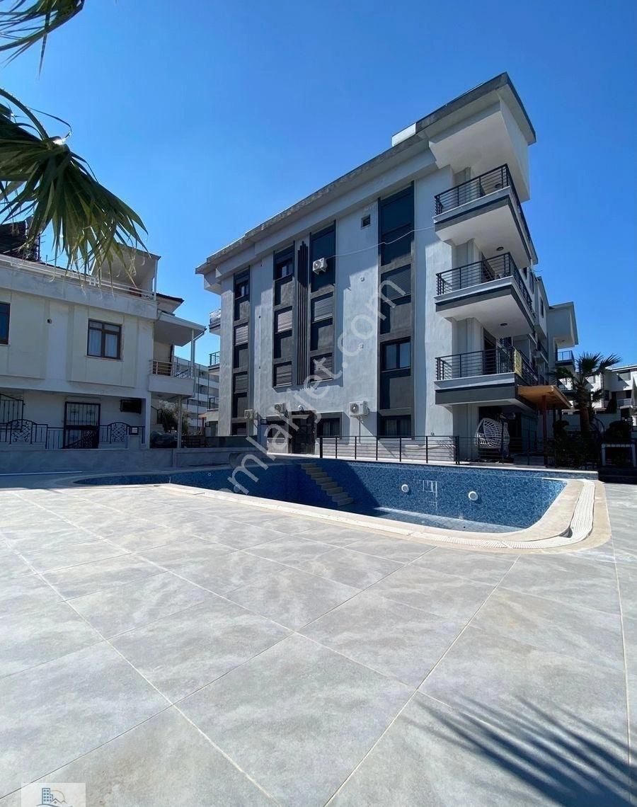 Altınkumda Denize 100 Metre Mesafede Havuzlu Asansörlü 3+1 Dubleks Daire - Görsel 29
