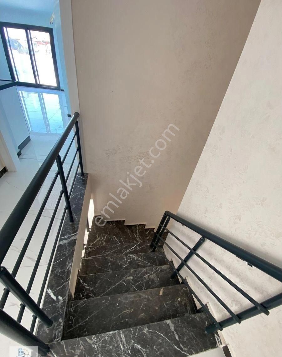 Altınkumda Denize 100 Metre Mesafede Havuzlu Asansörlü 3+1 Dubleks Daire - Görsel 11
